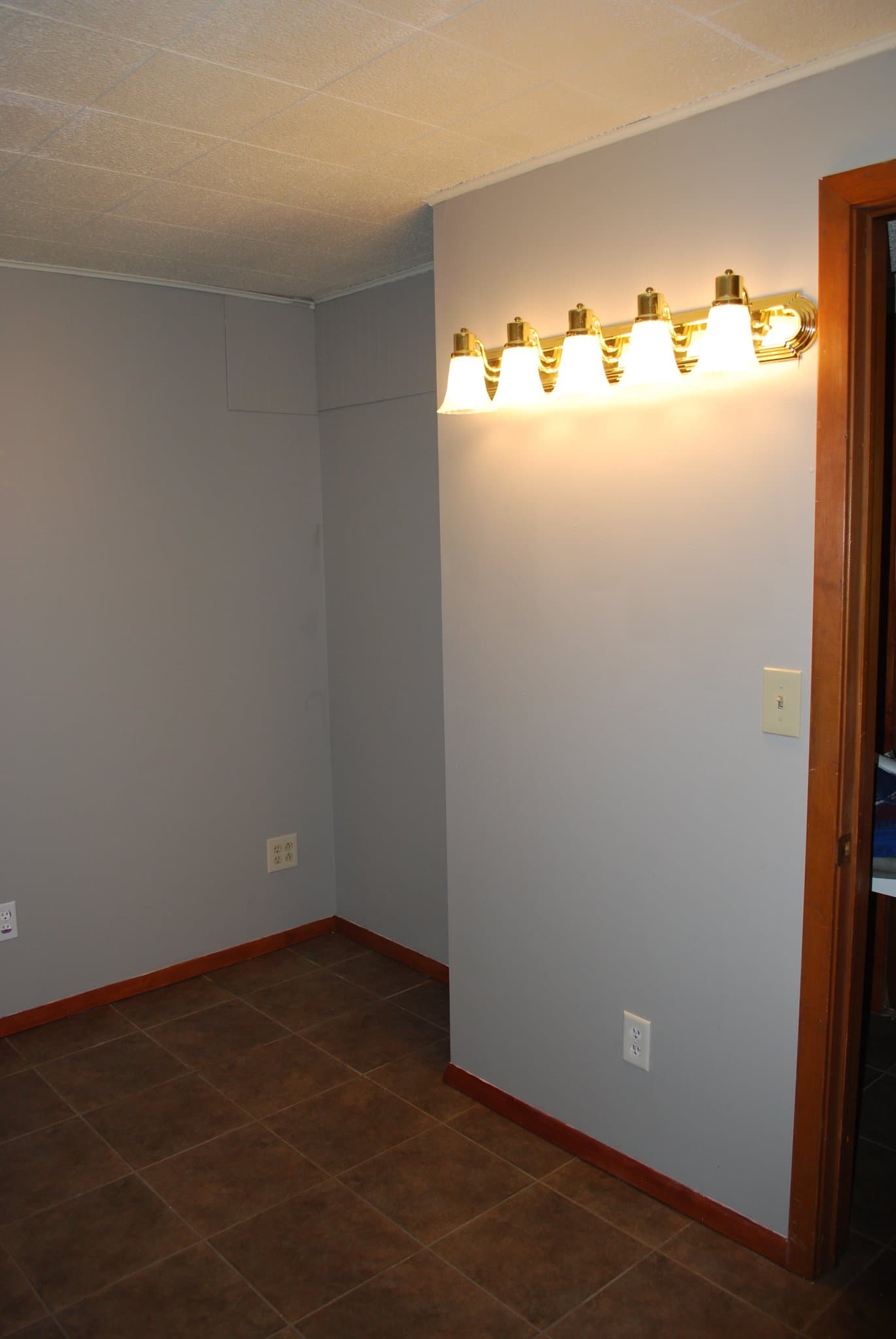Prior Lake House: 4396 220th St E