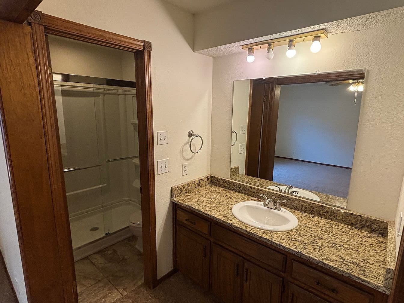 Edmond House: 21 Pueblo