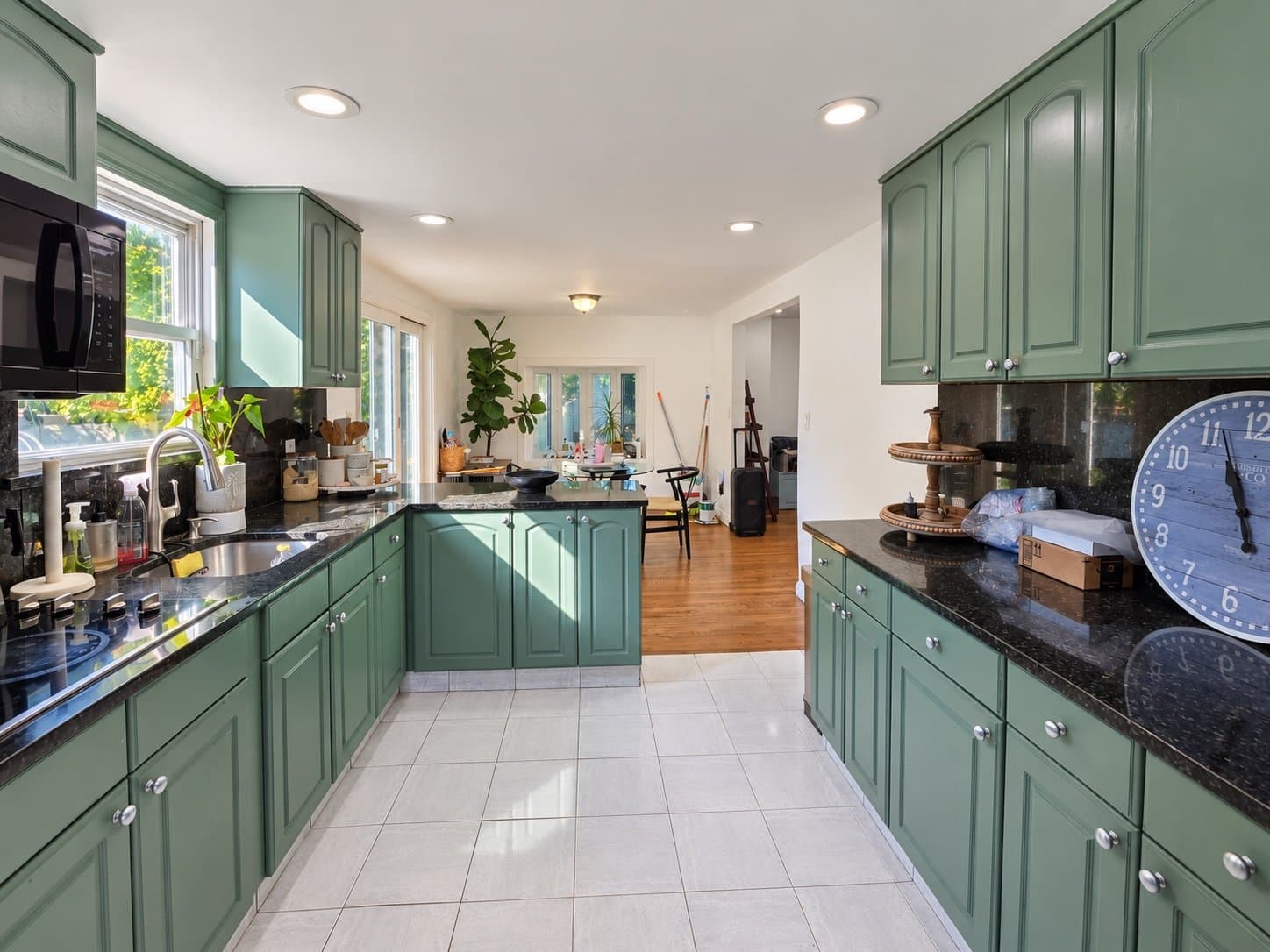 Paramus House: 26 Linwood Avenue West