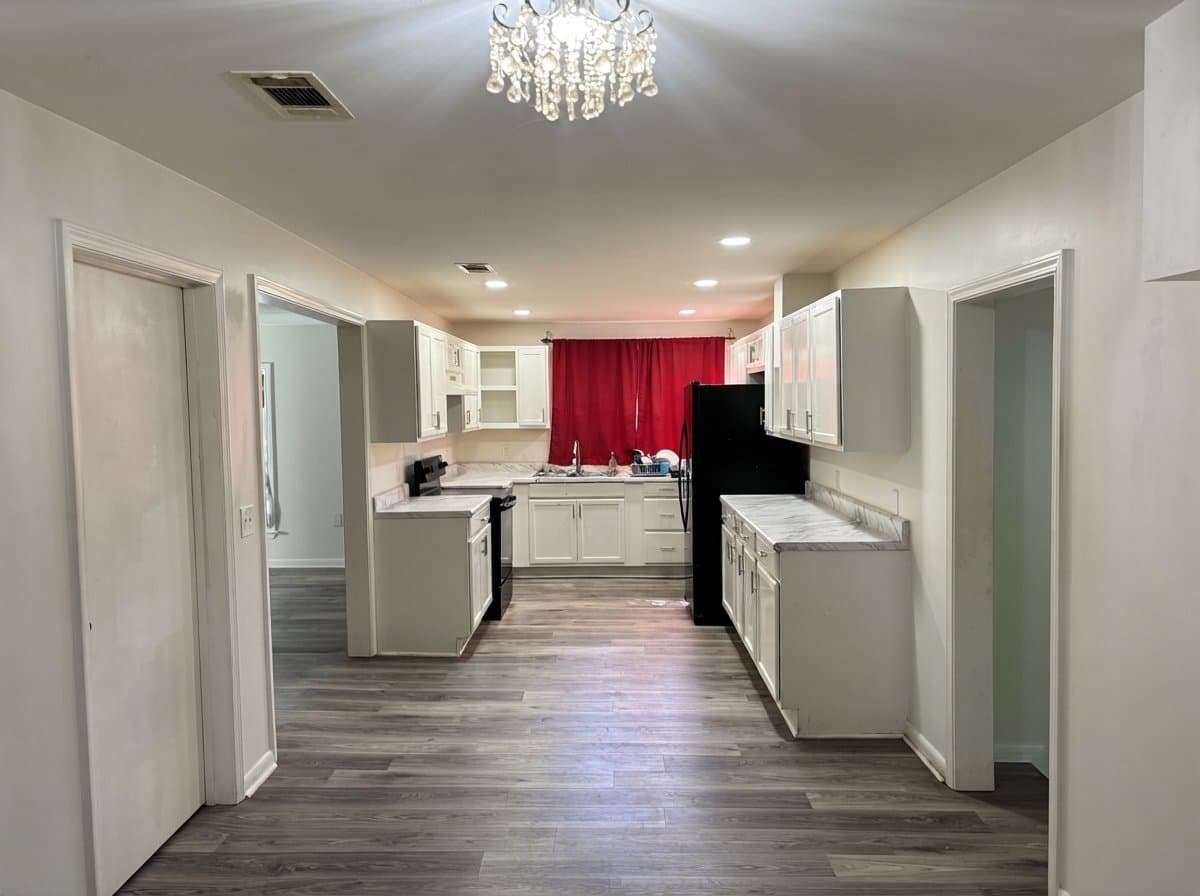 Chipley House: 528 Martin Luther King Dr