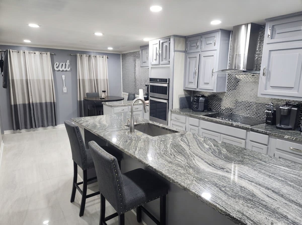 Stone Mountain Single Room: 488 Allana Court