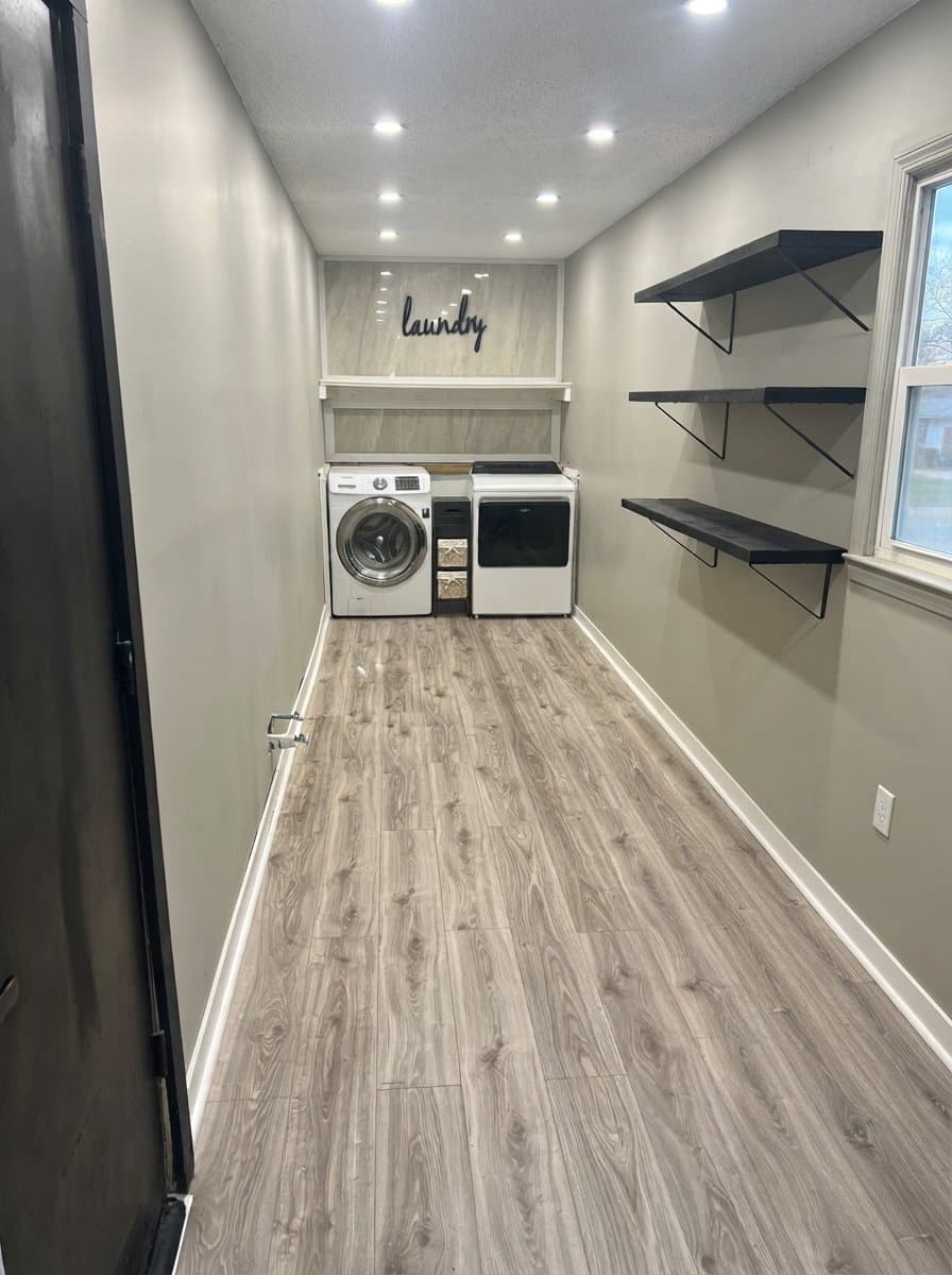 Stone Mountain Single Room: 488 Allana Court