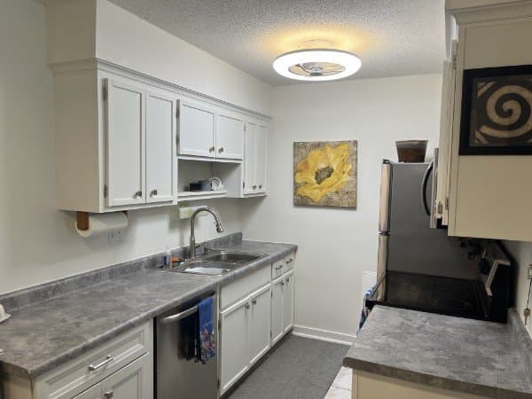 Saint Paul Condo: 2720 Dale St N
