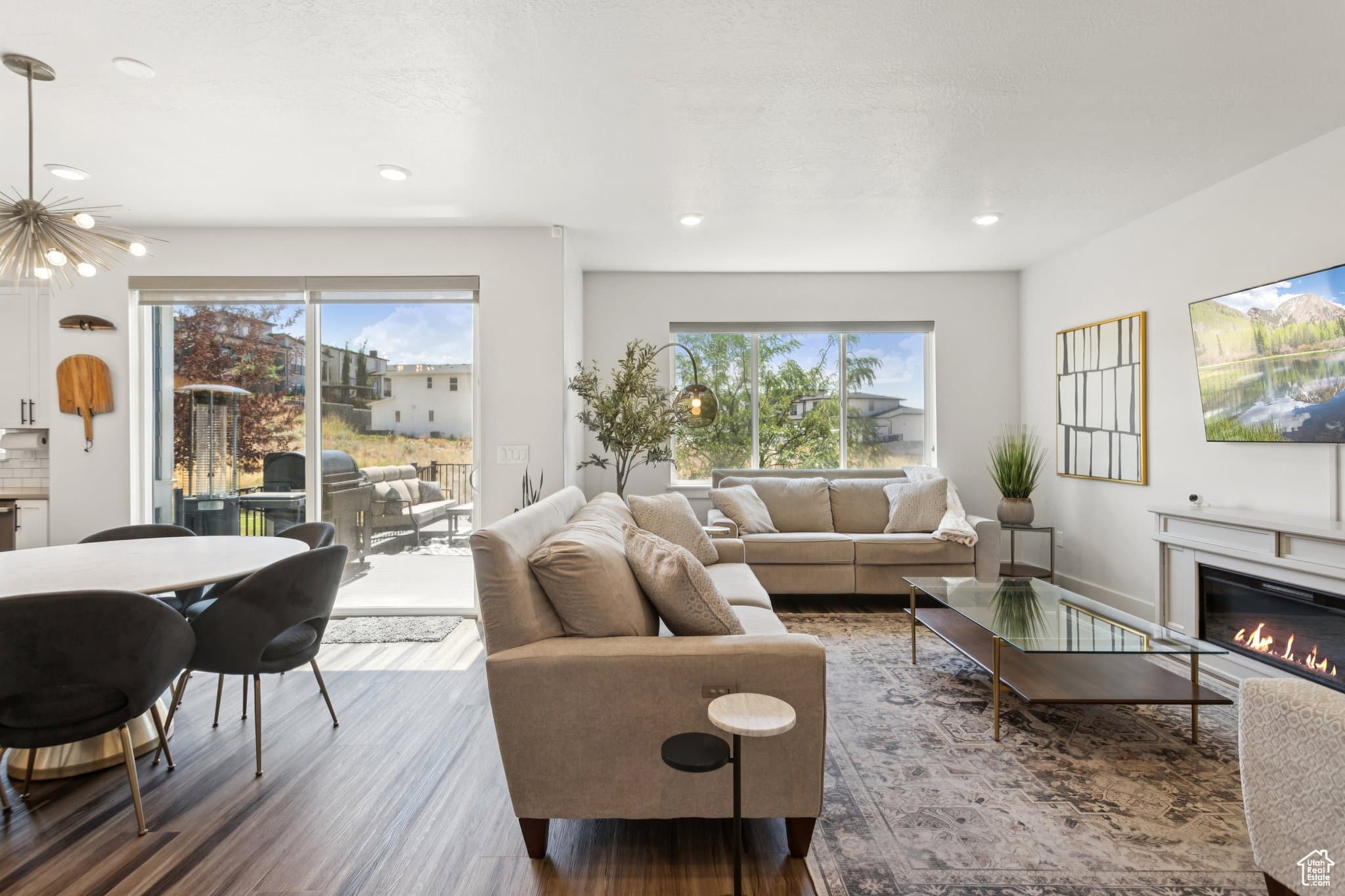 North Salt Lake House: 326 Bella Vida Dr