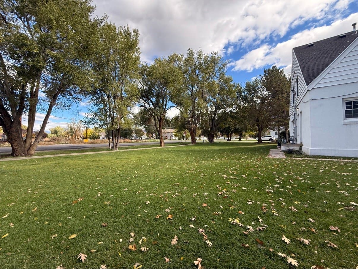 Draper Multiplex: 12218 South 800 East