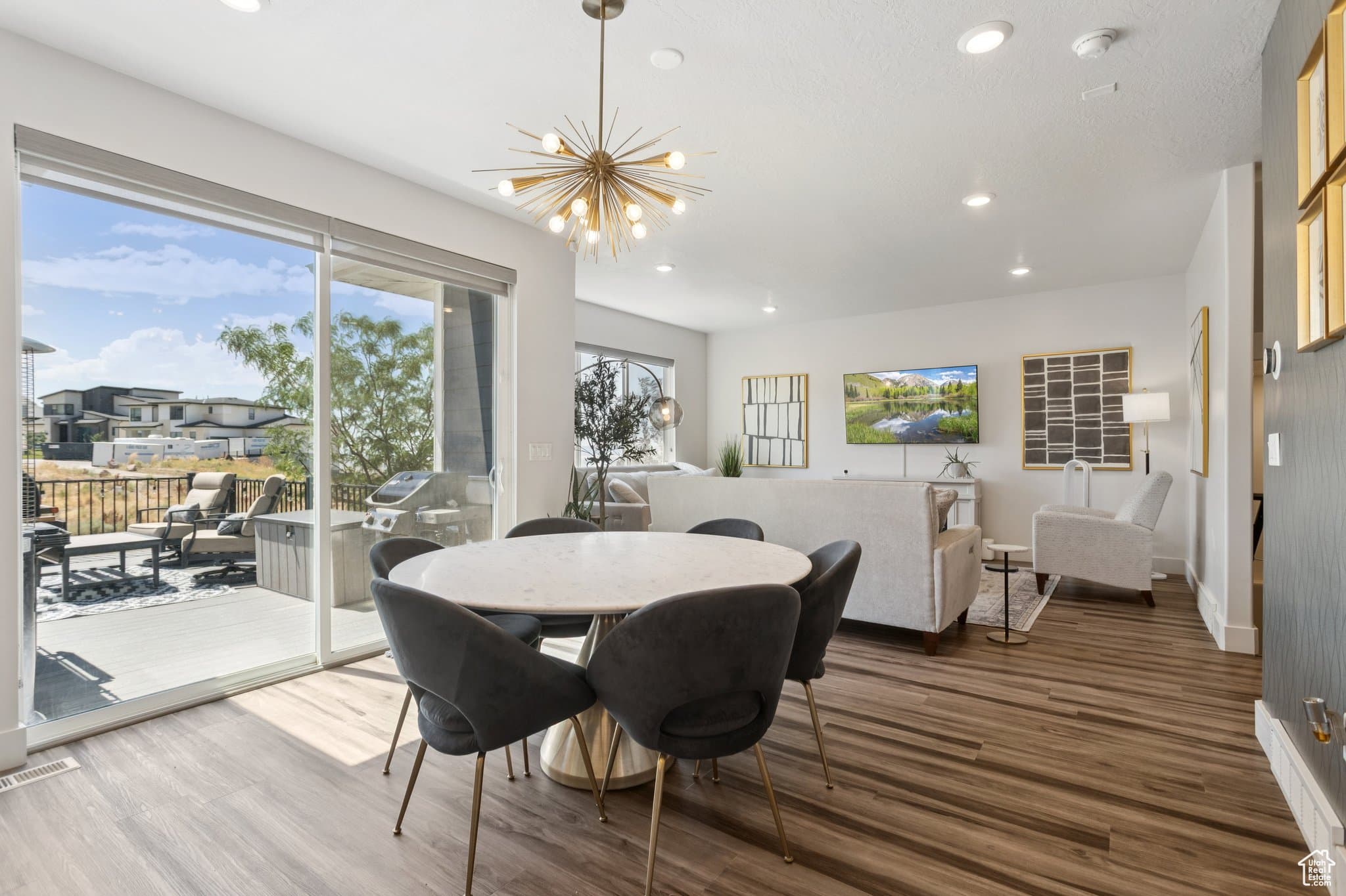 North Salt Lake House: 326 Bella Vida Dr