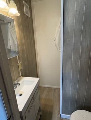 Crookston Apartment: 625 W 7th St