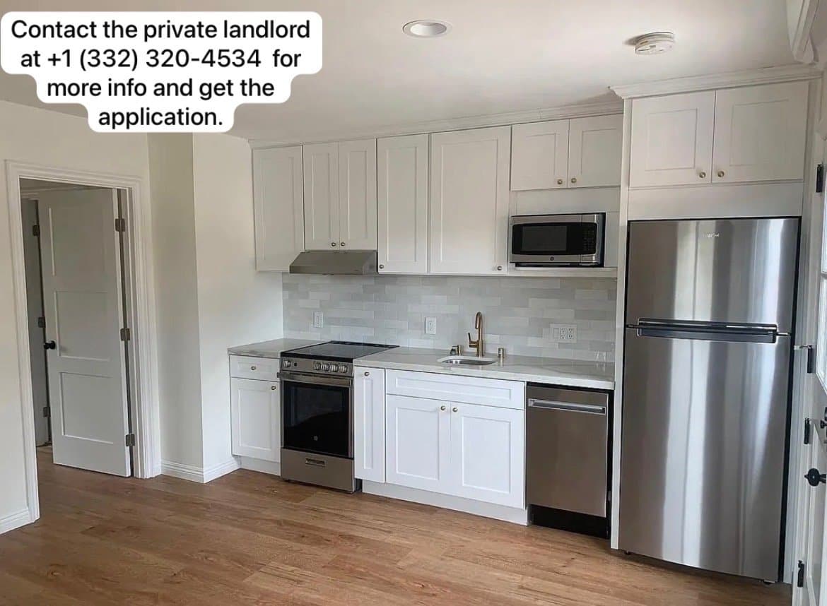 Long Beach House: 3590 Walnut Ave