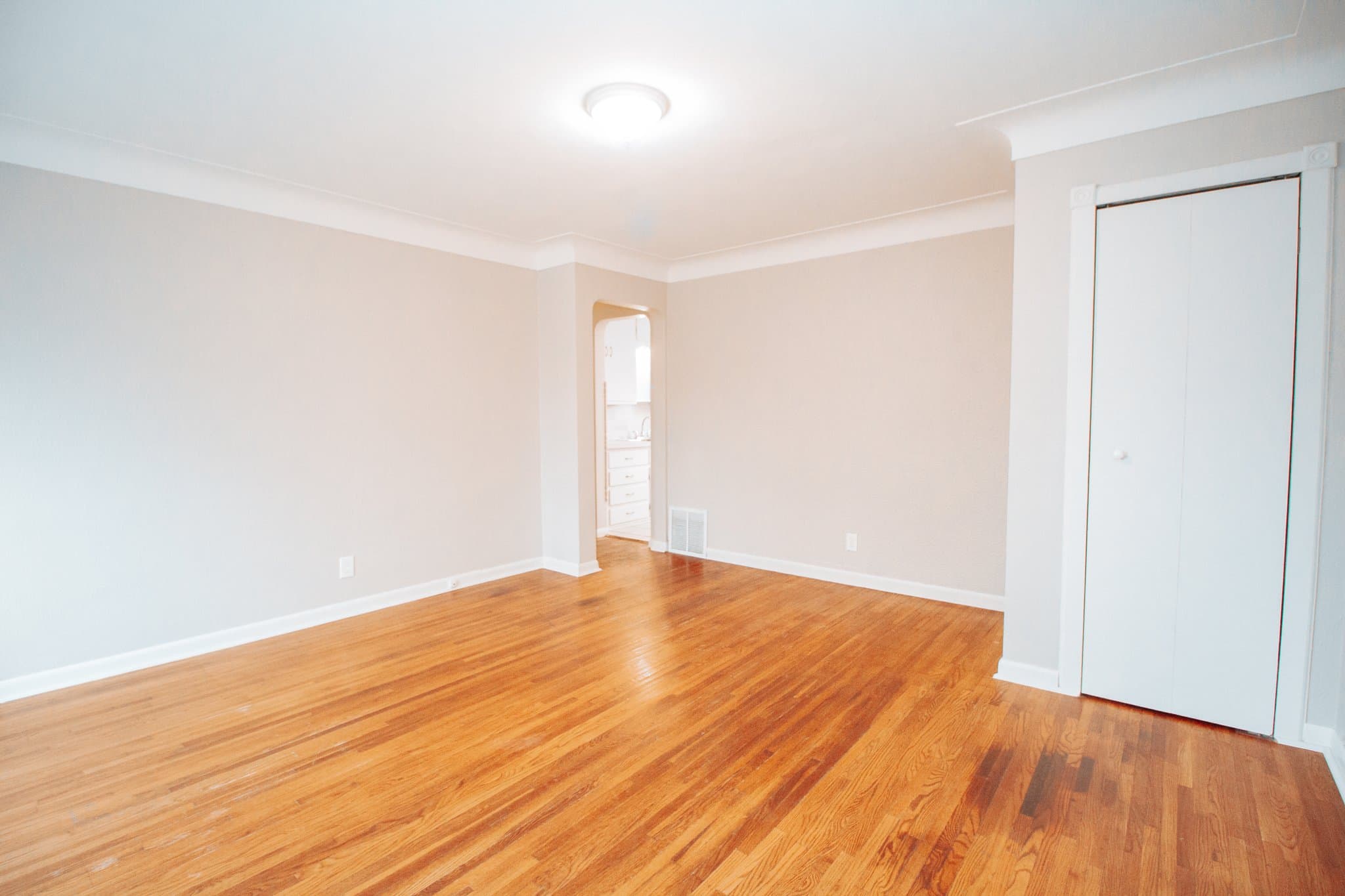 Toledo House: 3347 Blackstone
