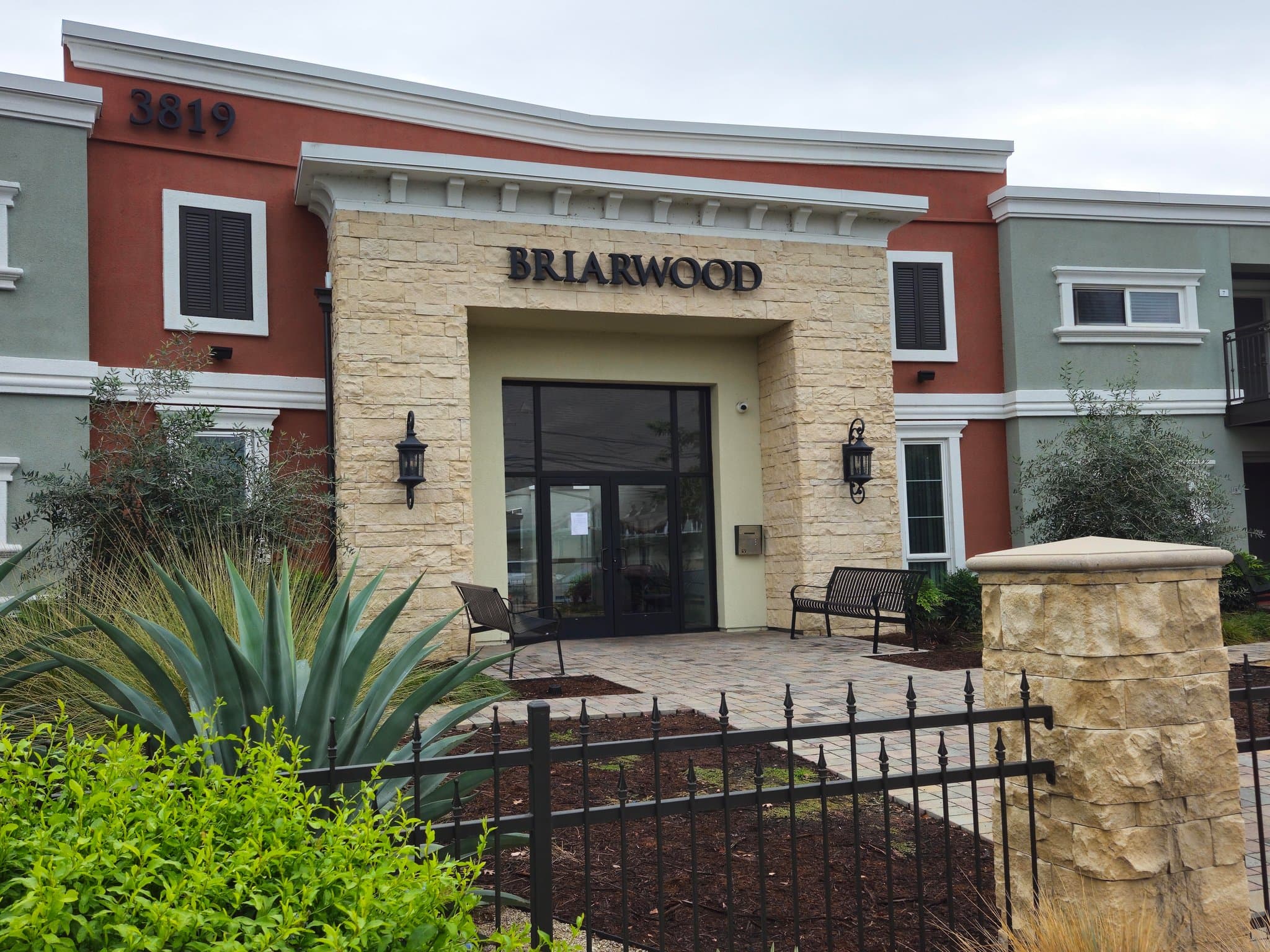 Livermore Apartment: 3819 East Ave