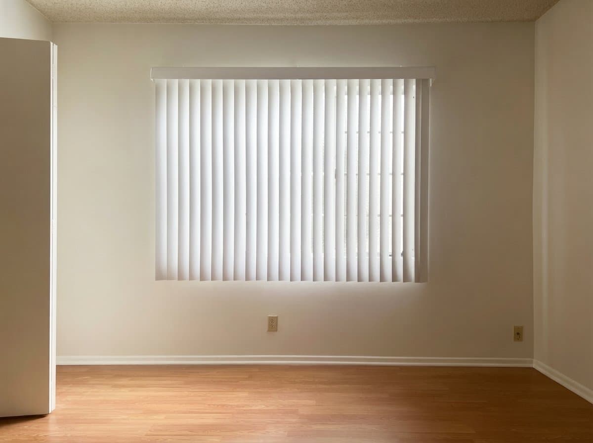 Glendale Apartment: 312 E Stocker St