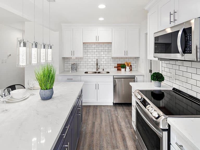 Tacoma House: 625 S 92nd St
