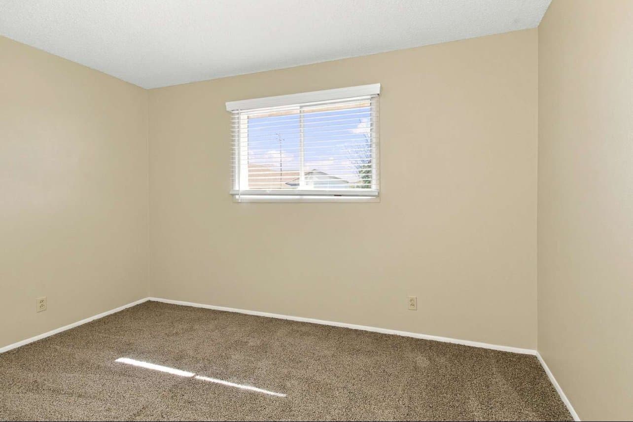 Phoenix House: 5958 W Hazelwood St