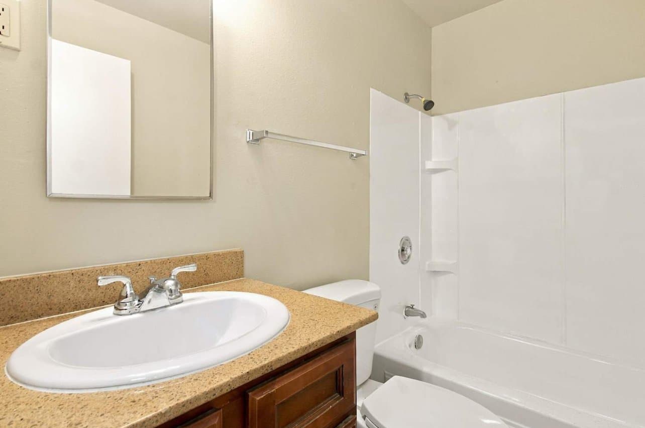 Phoenix House: 5958 W Hazelwood St
