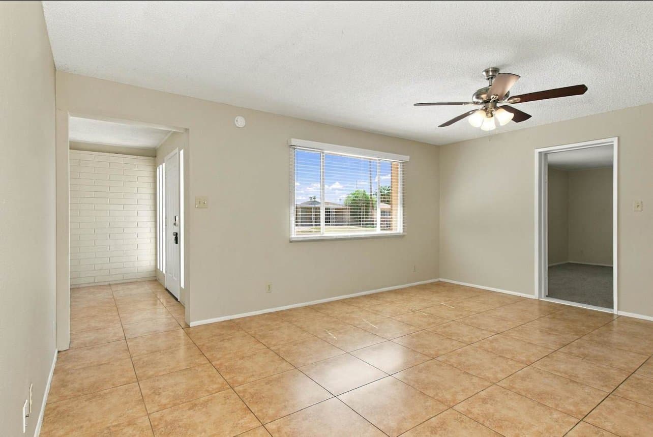 Phoenix House: 5958 W Hazelwood St