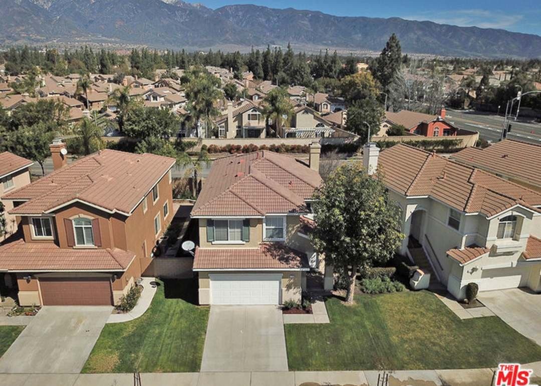 Rancho Cucamonga House: 12358 Snapdragon St