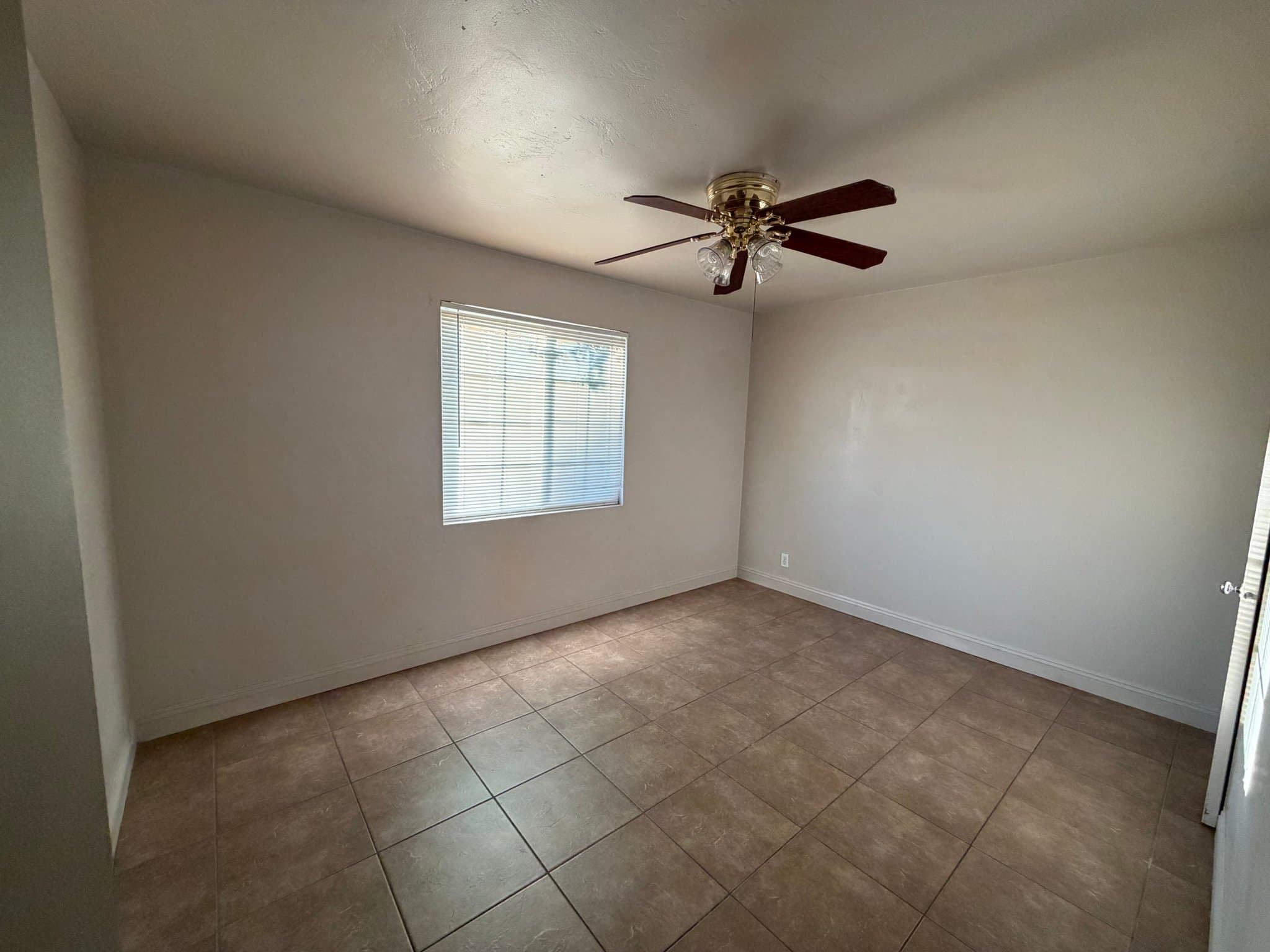 Phoenix House: 5531 N 39th Ave