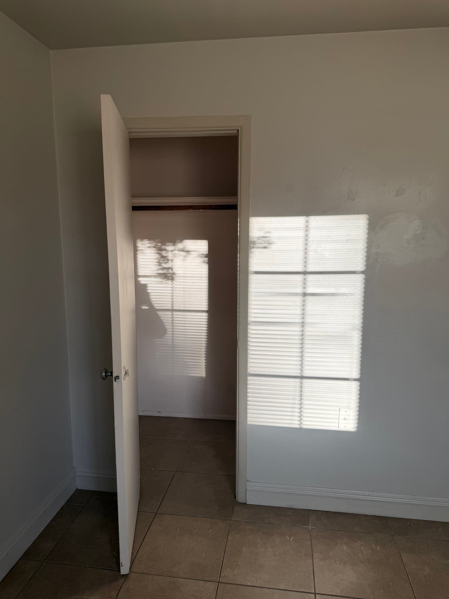 Phoenix House: 5531 N 39th Ave