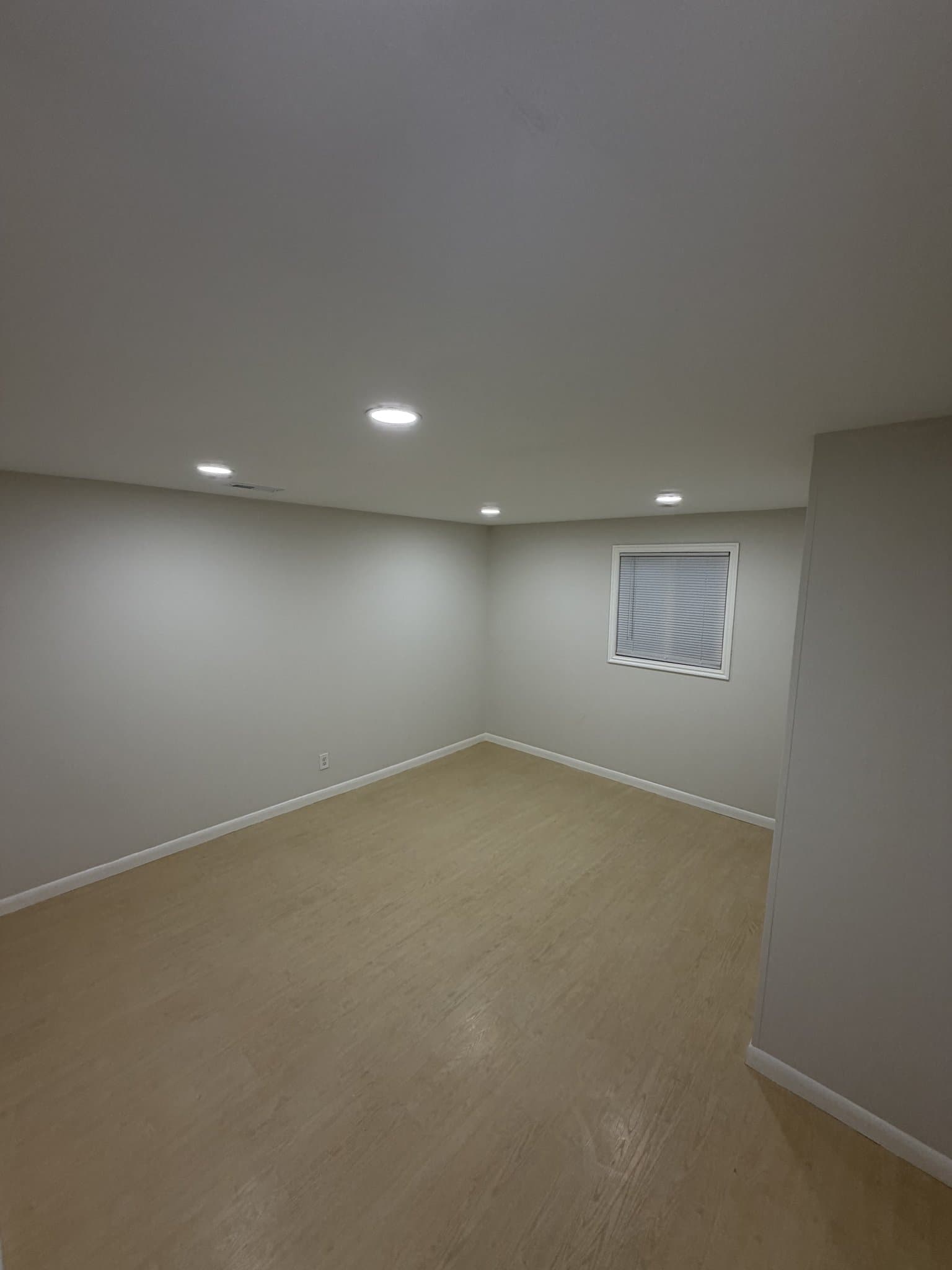 Pleasant Grove Apartment: 967 N 1020 E