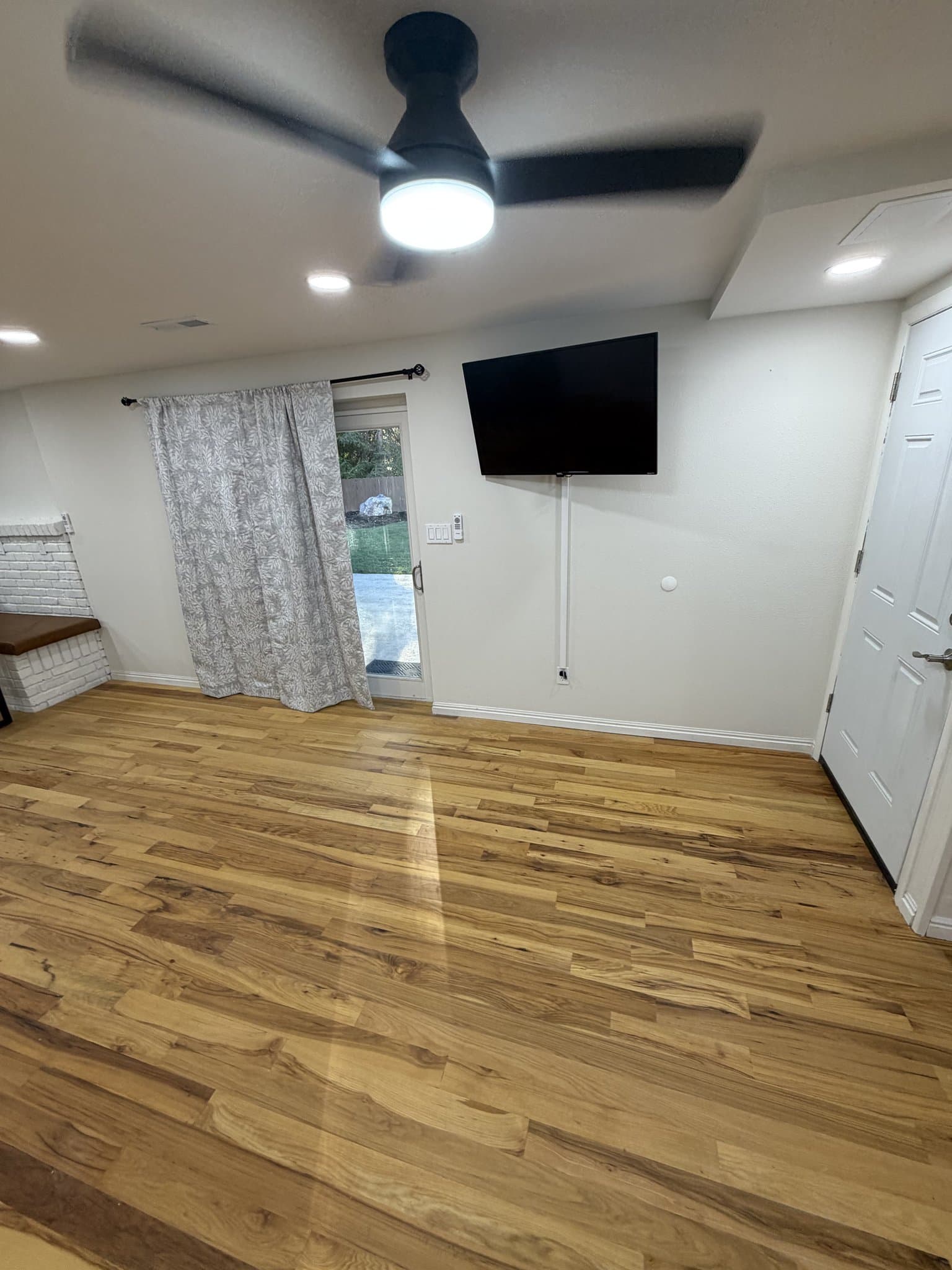 Pleasant Grove Apartment: 967 N 1020 E