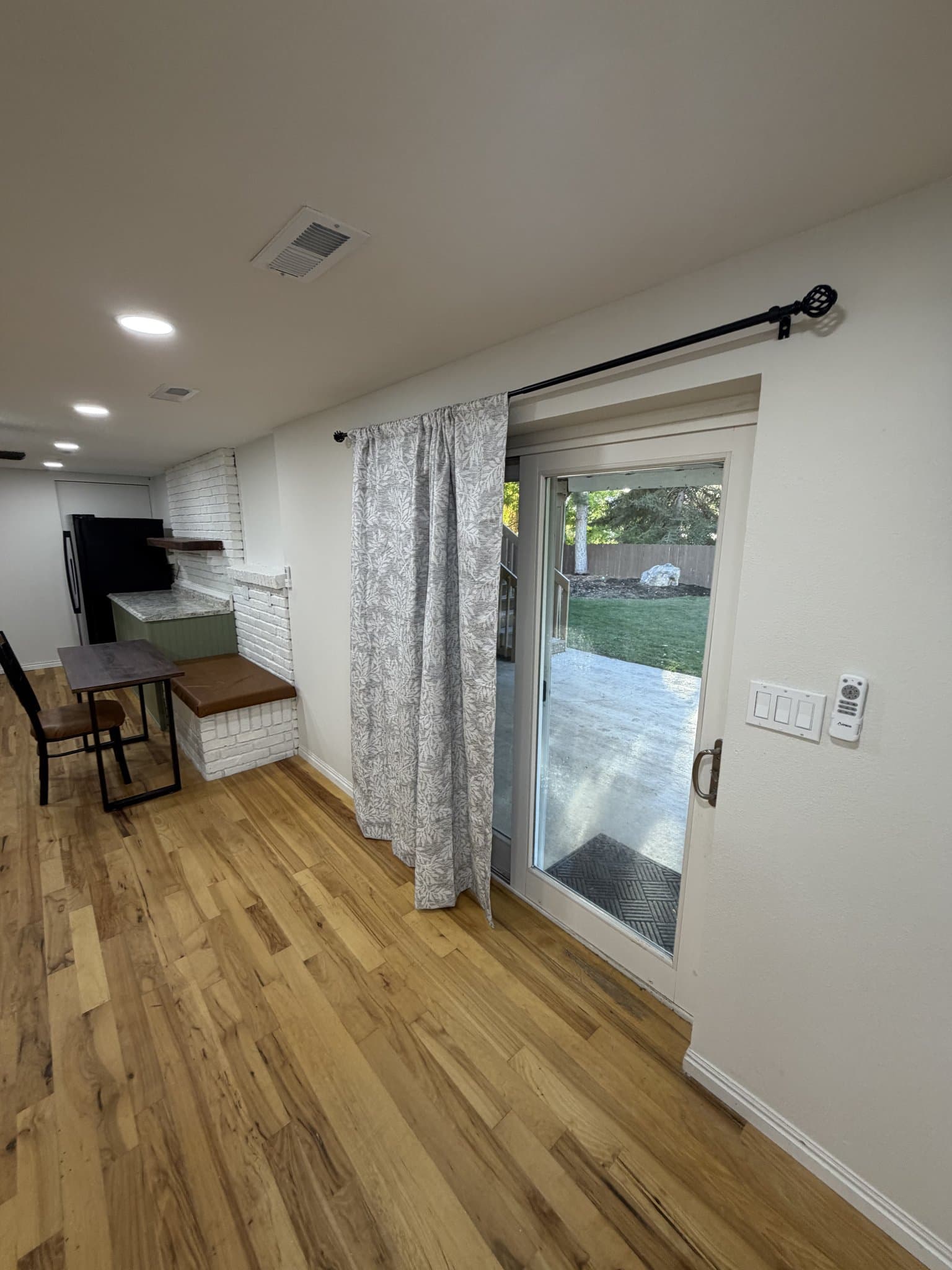 Pleasant Grove Apartment: 967 N 1020 E