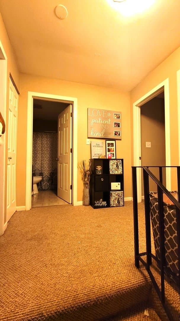 Country Club Hills Townhome: 2295 Windsor Ln