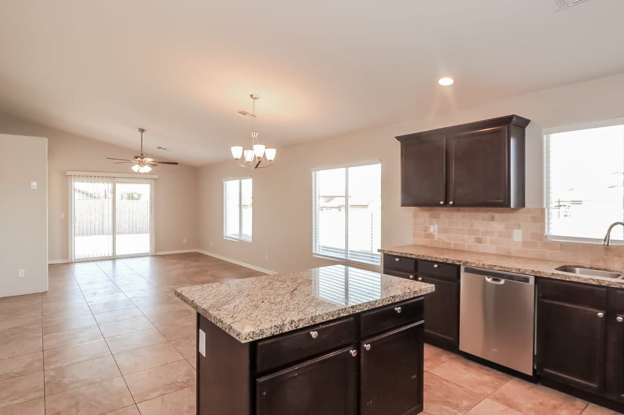 Phoenix Townhome: 5726 S 27th Dr