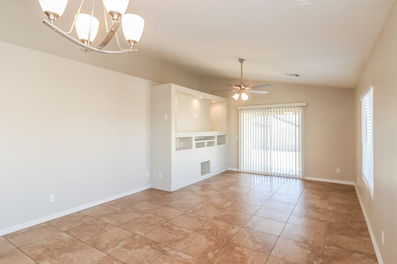 Phoenix Townhome: 5726 S 27th Dr