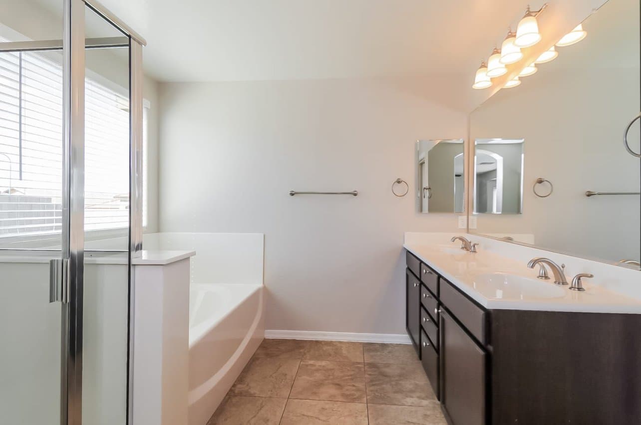 Phoenix Townhome: 5726 S 27th Dr