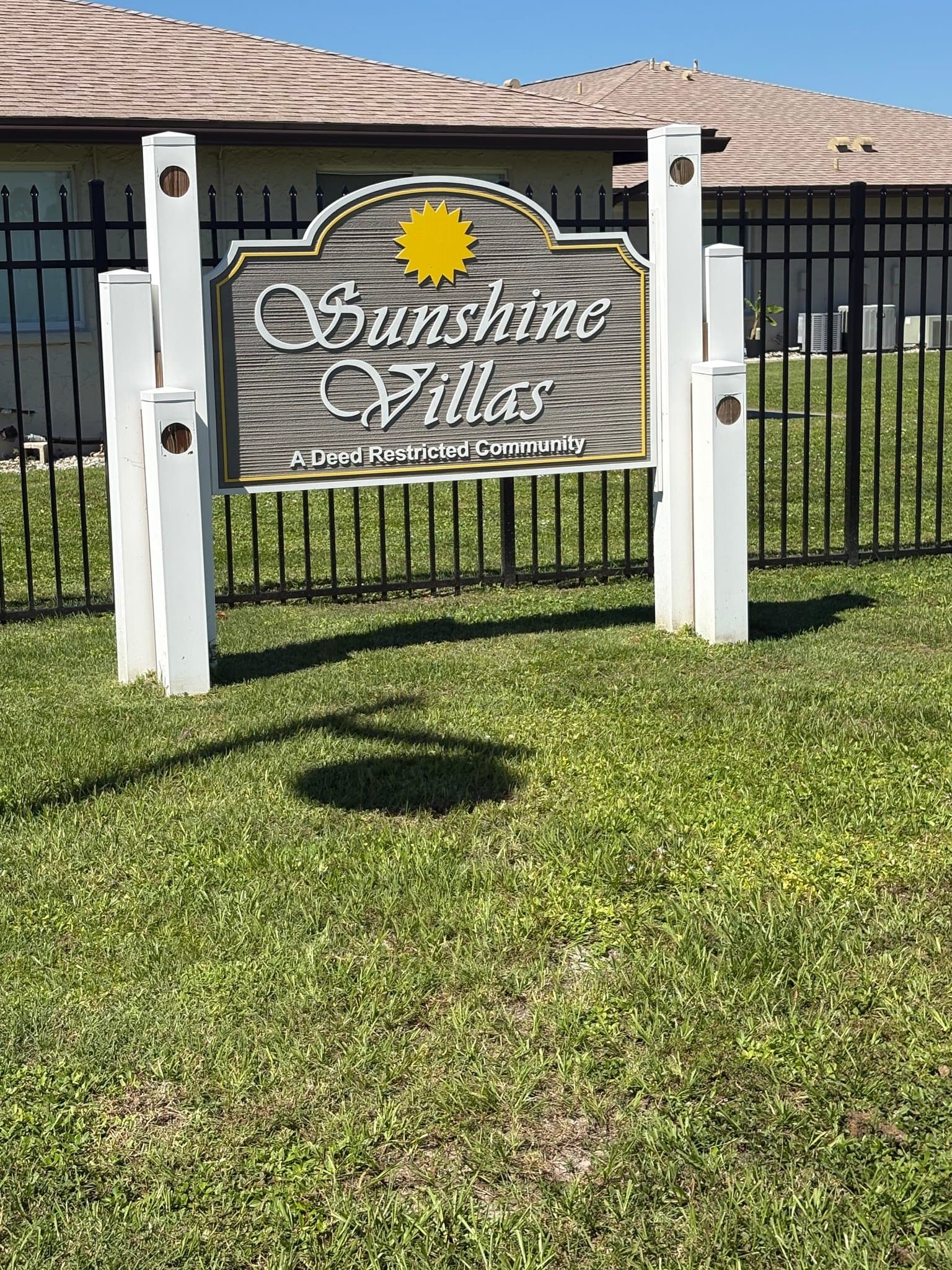 Port Charlotte House: 21150 Gertrude Ave