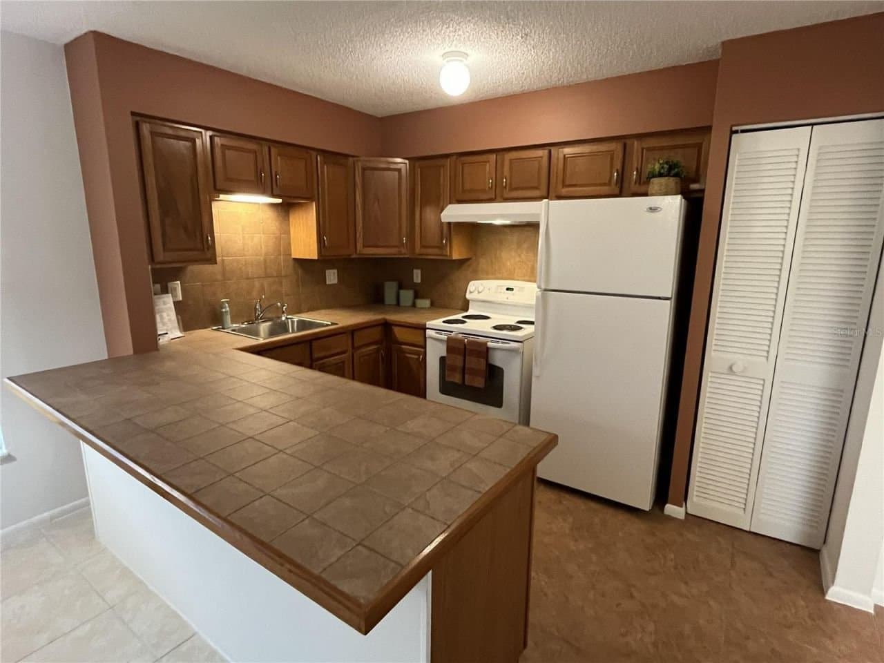 Port Charlotte House: 21150 Gertrude Ave