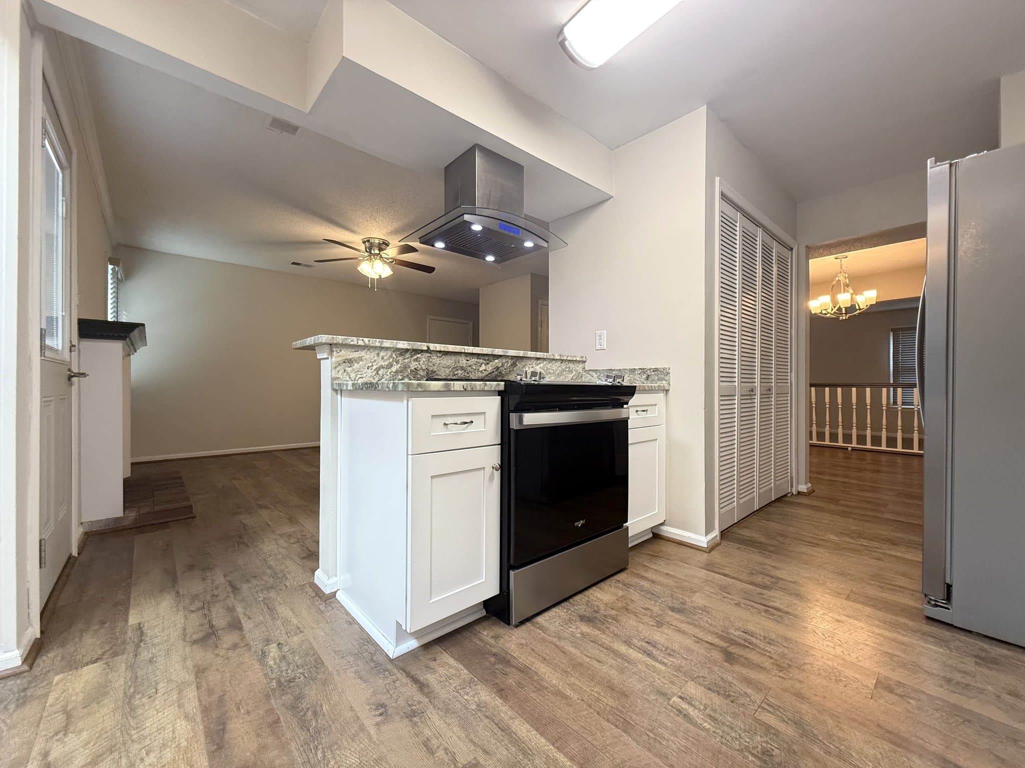 Virginia Beach House: 205 Dalebrook Dr