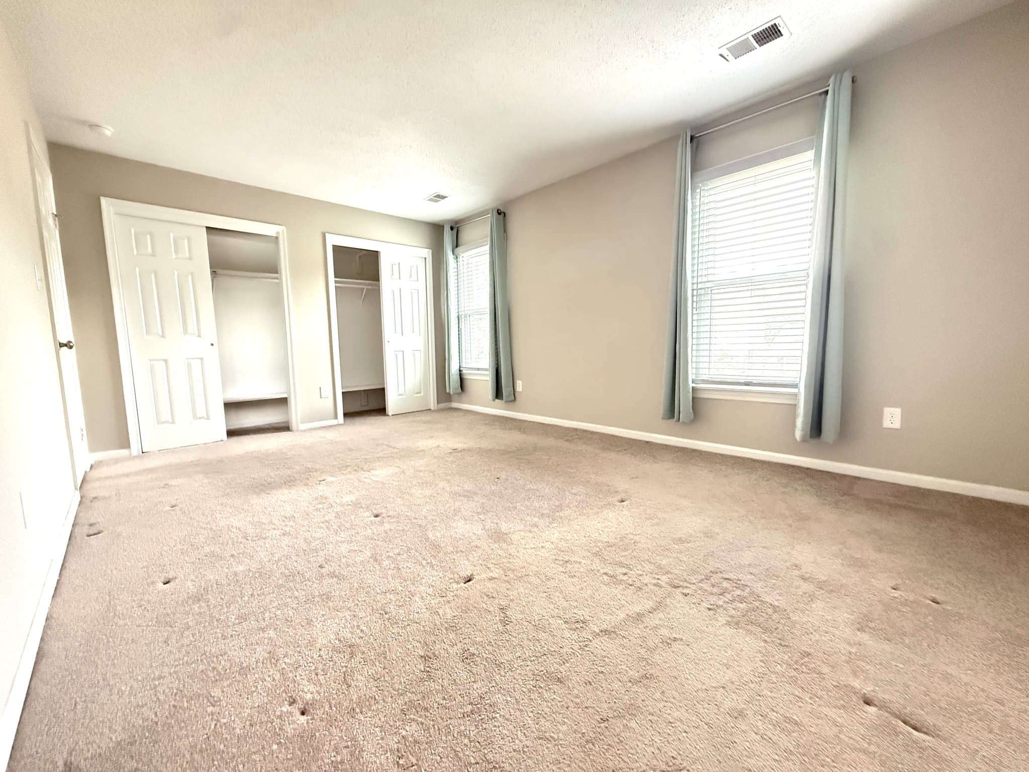 Virginia Beach House: 205 Dalebrook Dr