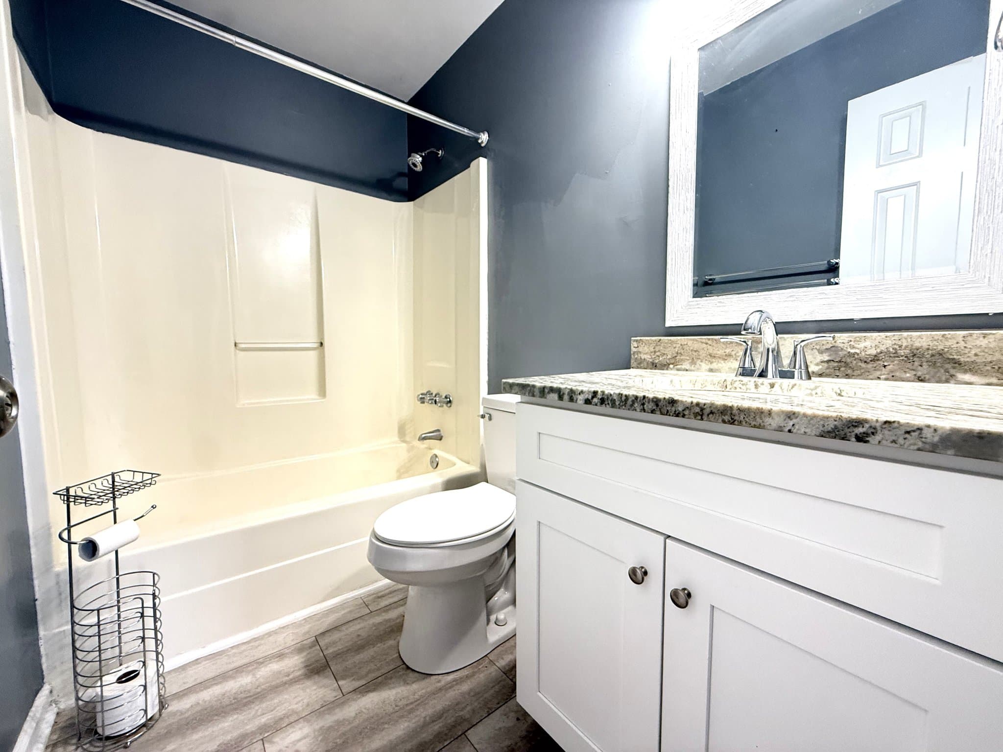 Virginia Beach House: 205 Dalebrook Dr