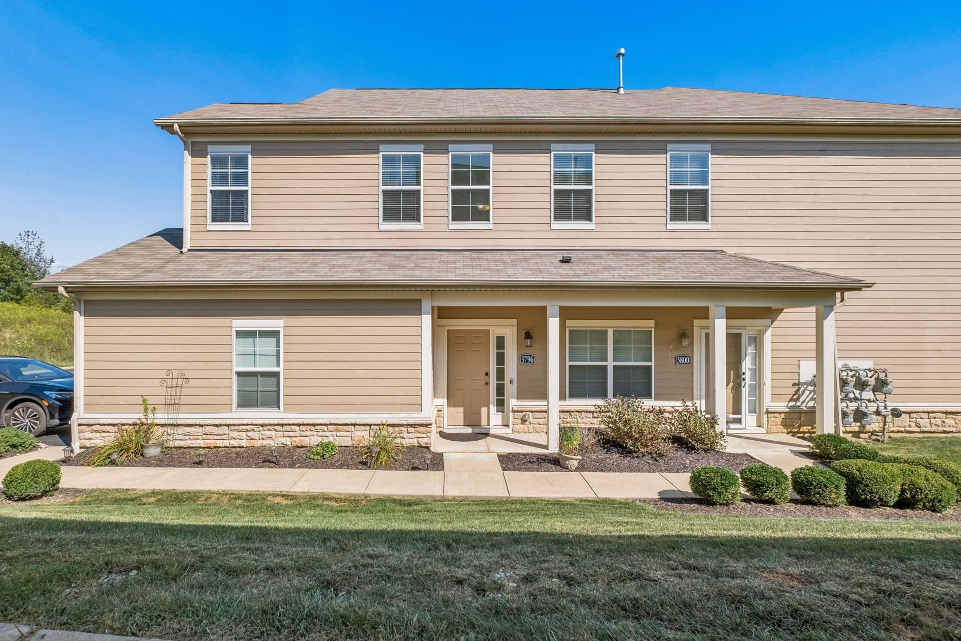 Lewis Center Condo: 3796 Evelynton Ave