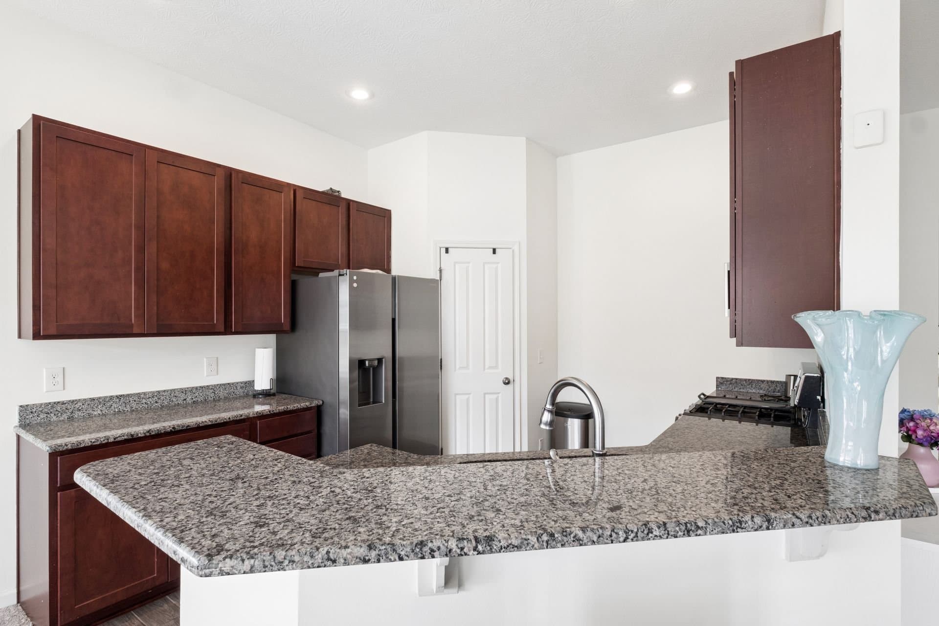 Lewis Center Condo: 3796 Evelynton Ave