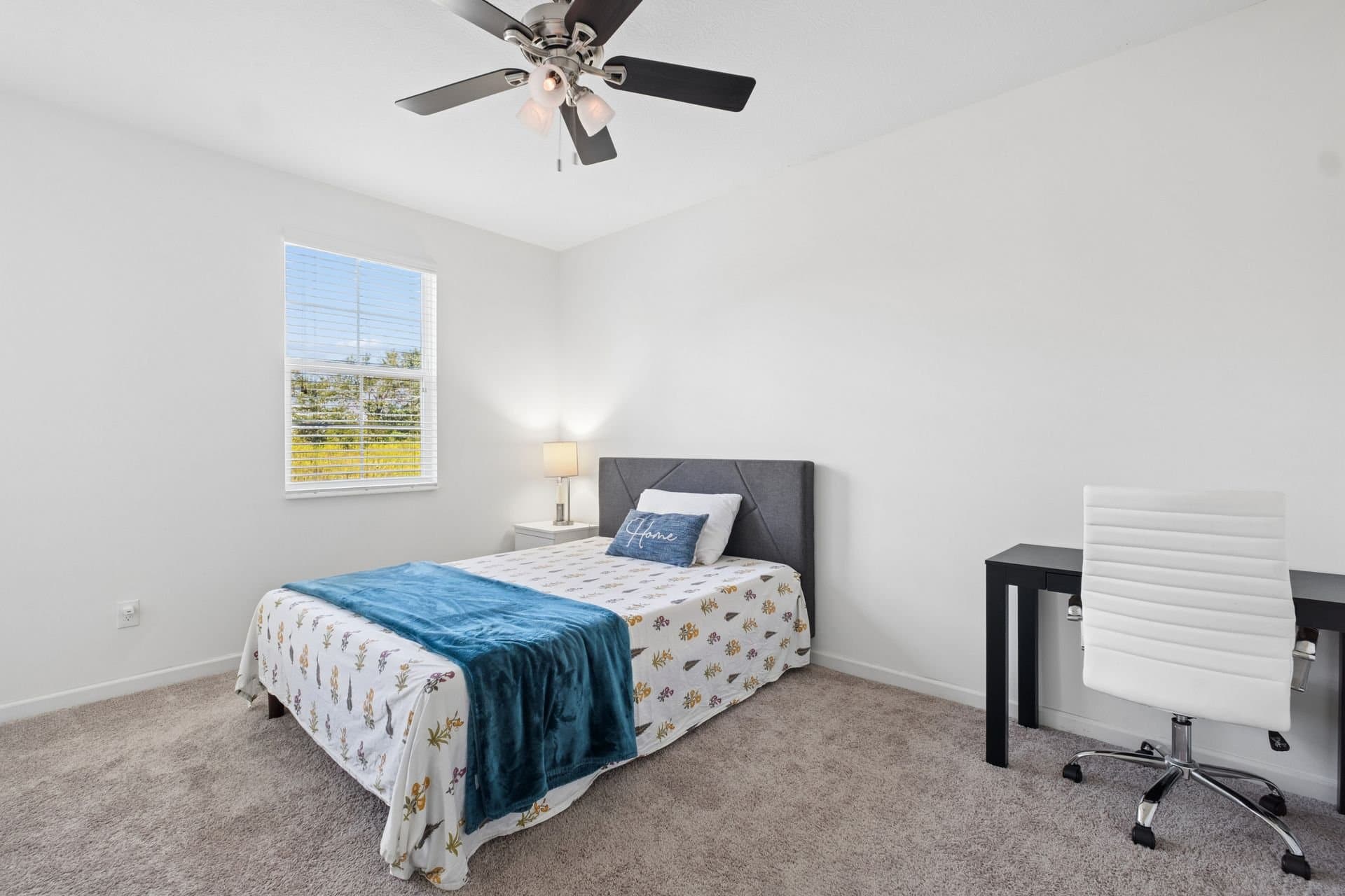 Lewis Center Condo: 3796 Evelynton Ave