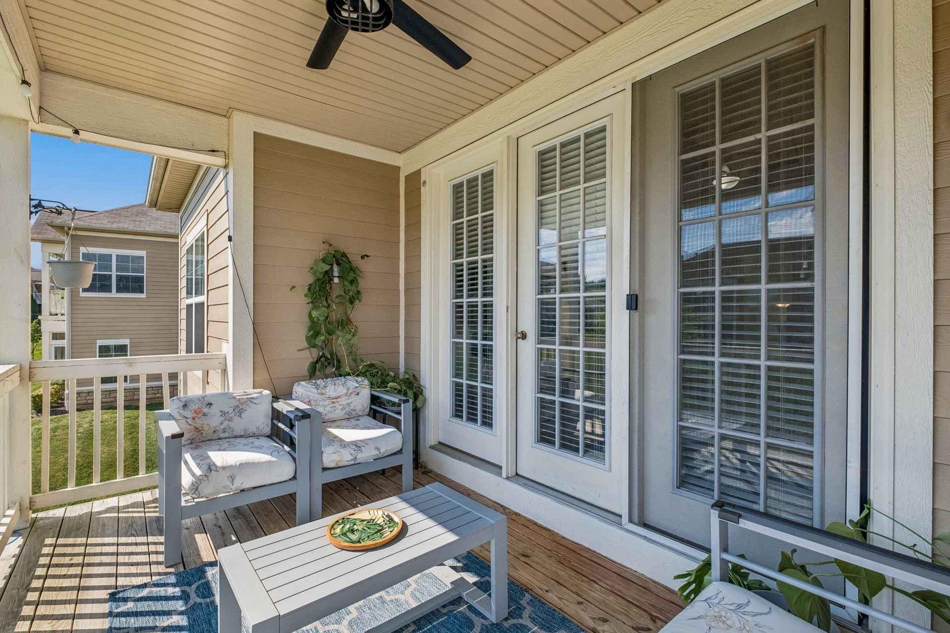 Lewis Center Condo: 3796 Evelynton Ave