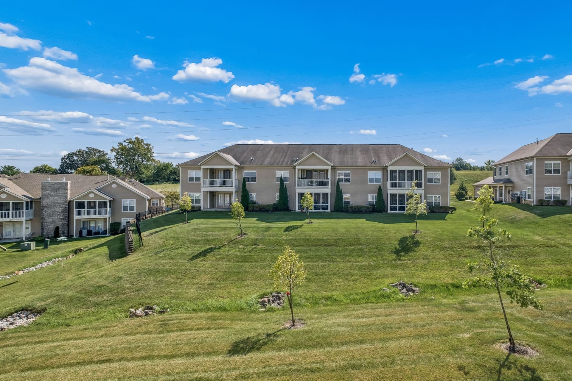Lewis Center Condo: 3796 Evelynton Ave