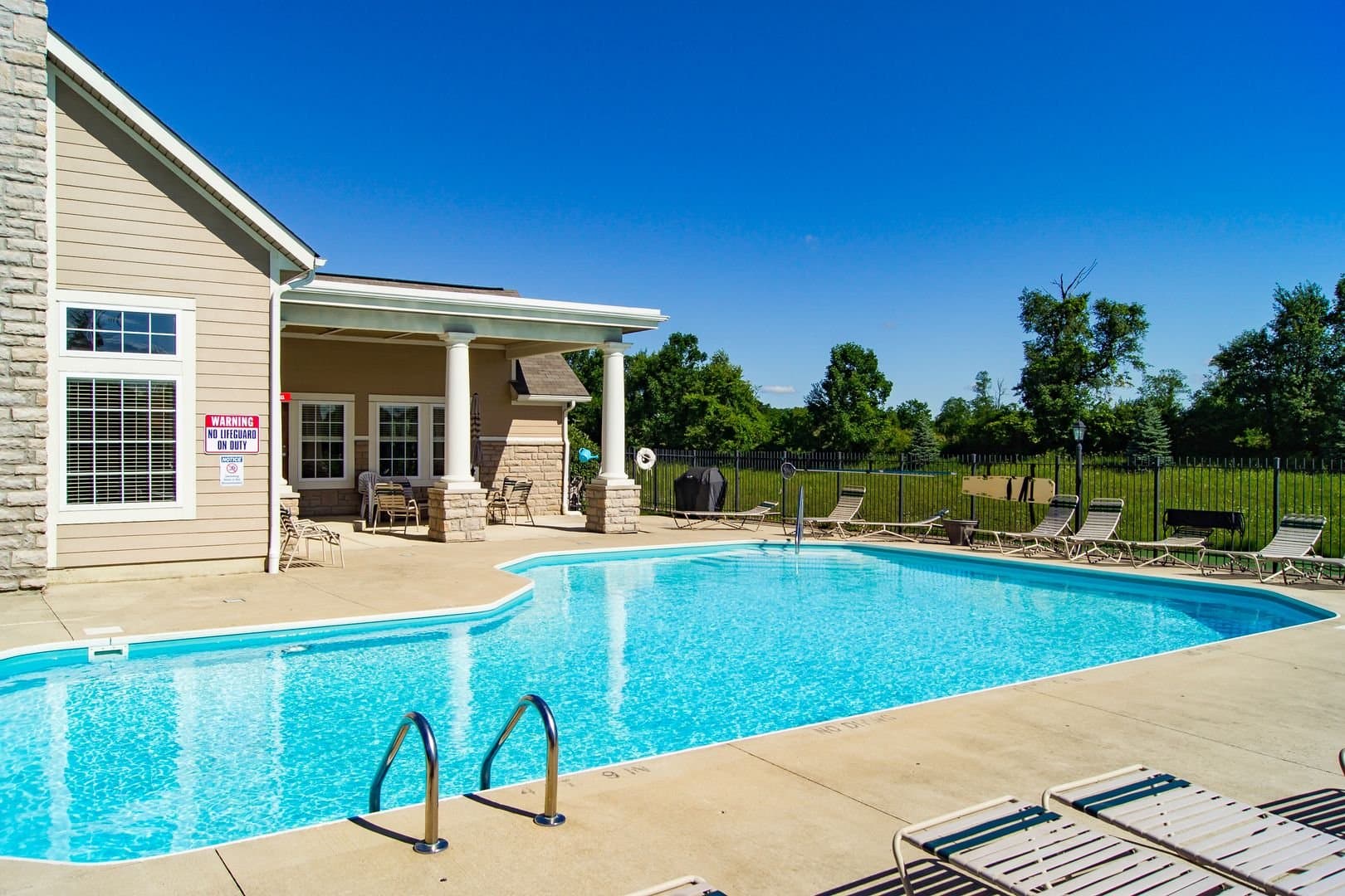 Lewis Center Condo: 3796 Evelynton Ave
