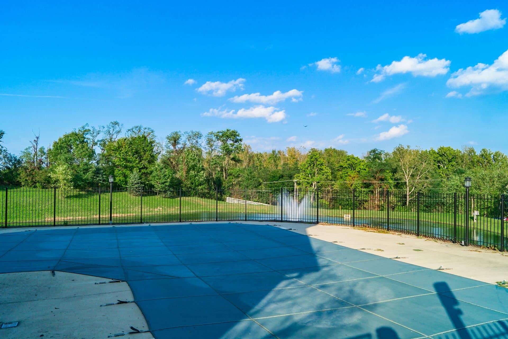 Lewis Center Condo: 3796 Evelynton Ave