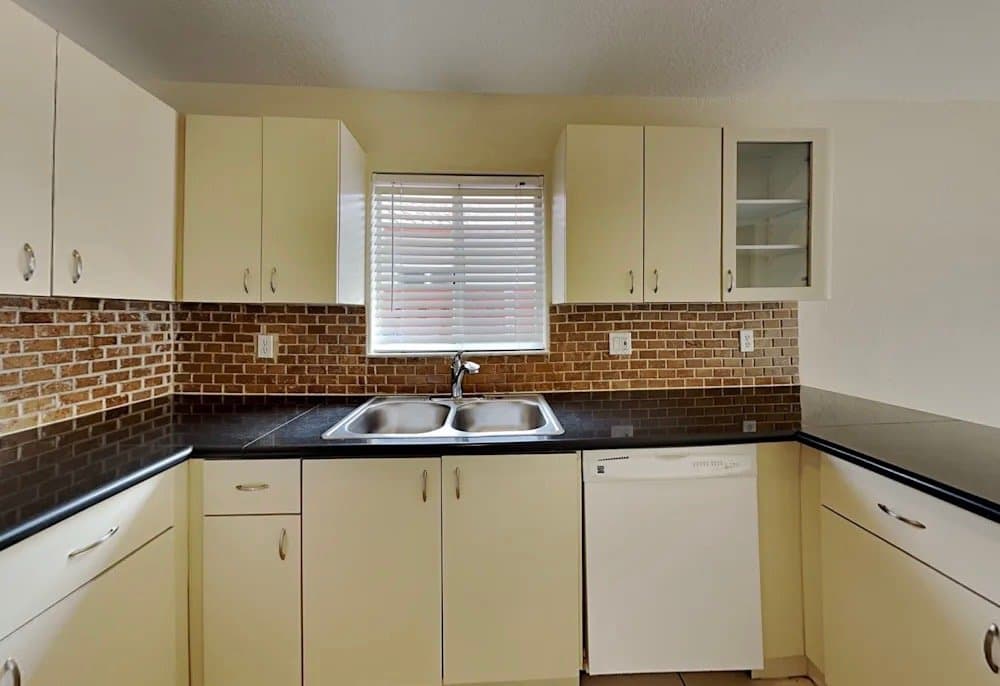 Hialeah Gardens House: 10083 NW 126th Ter