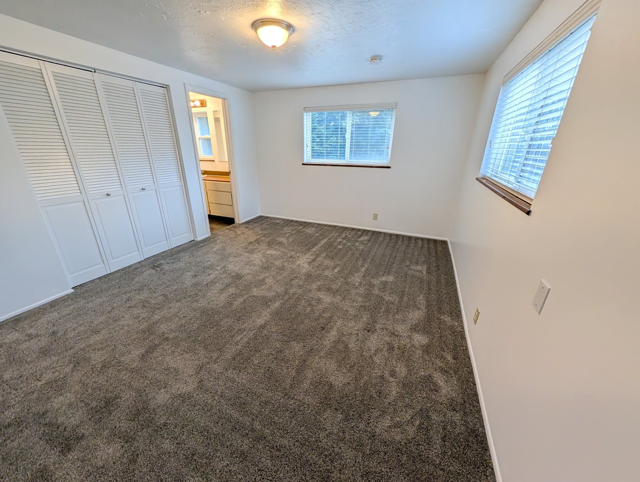 Centerville House: 1359 N 400 E