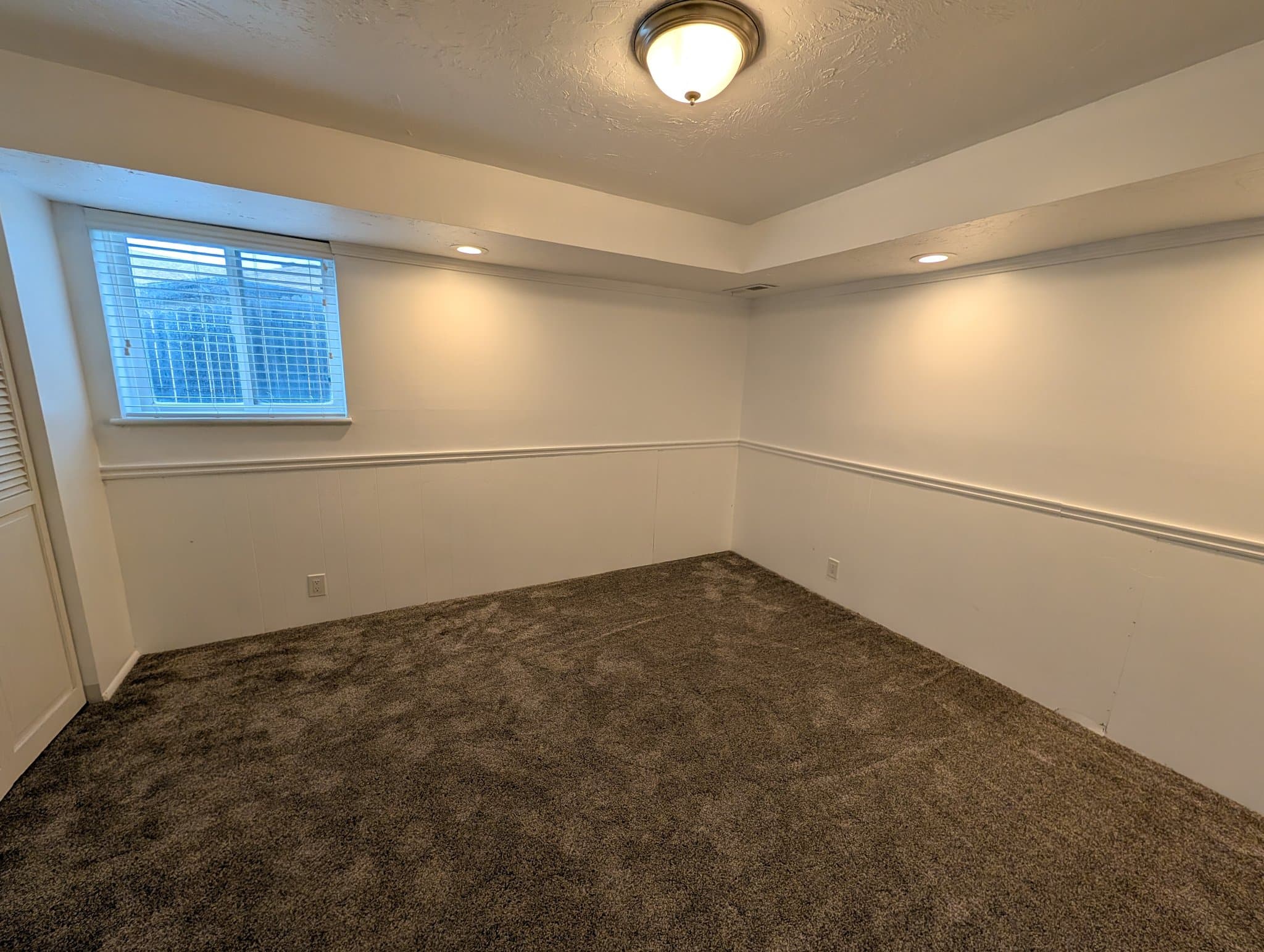 Centerville House: 1359 N 400 E
