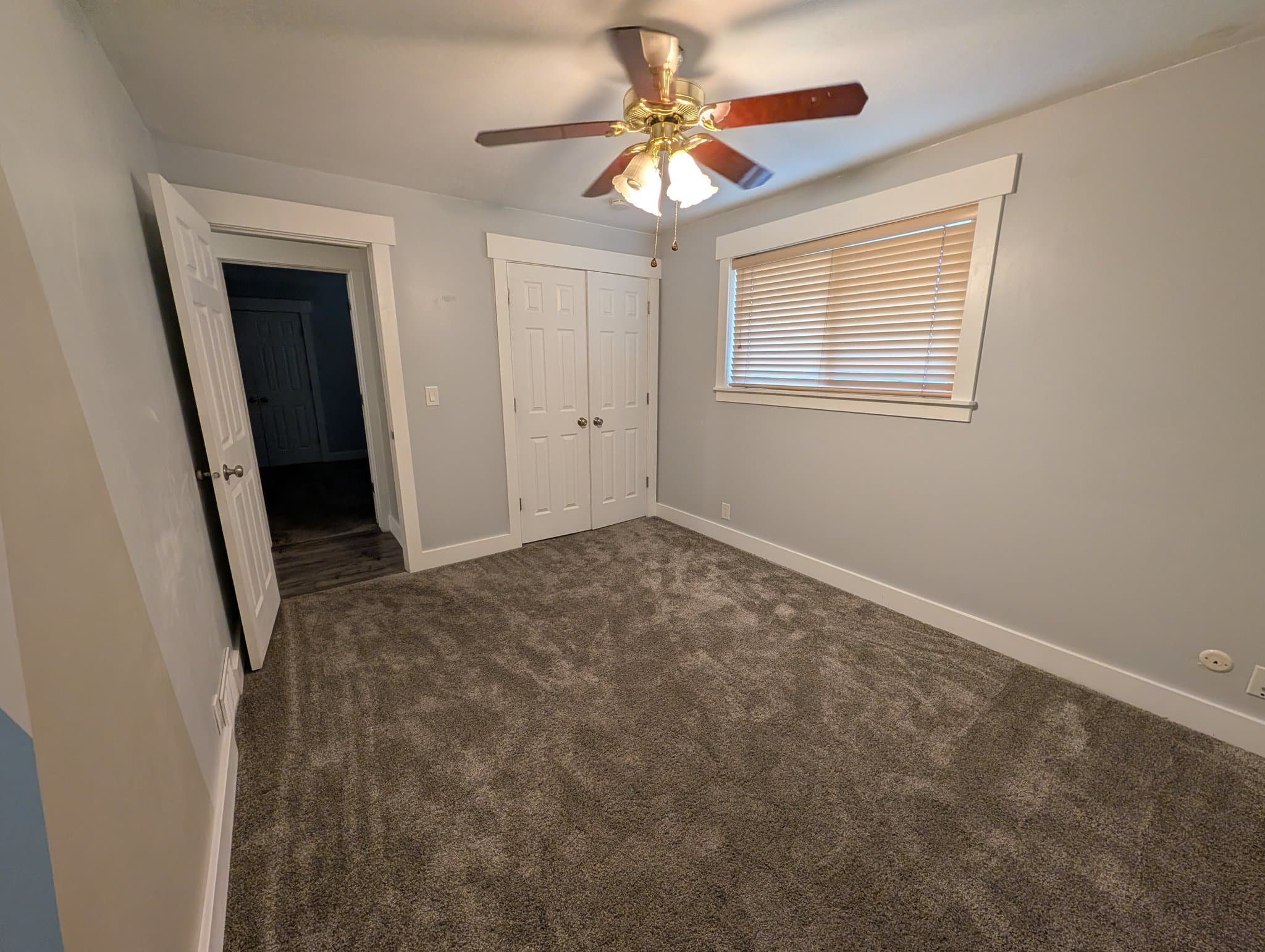 Centerville House: 1359 N 400 E