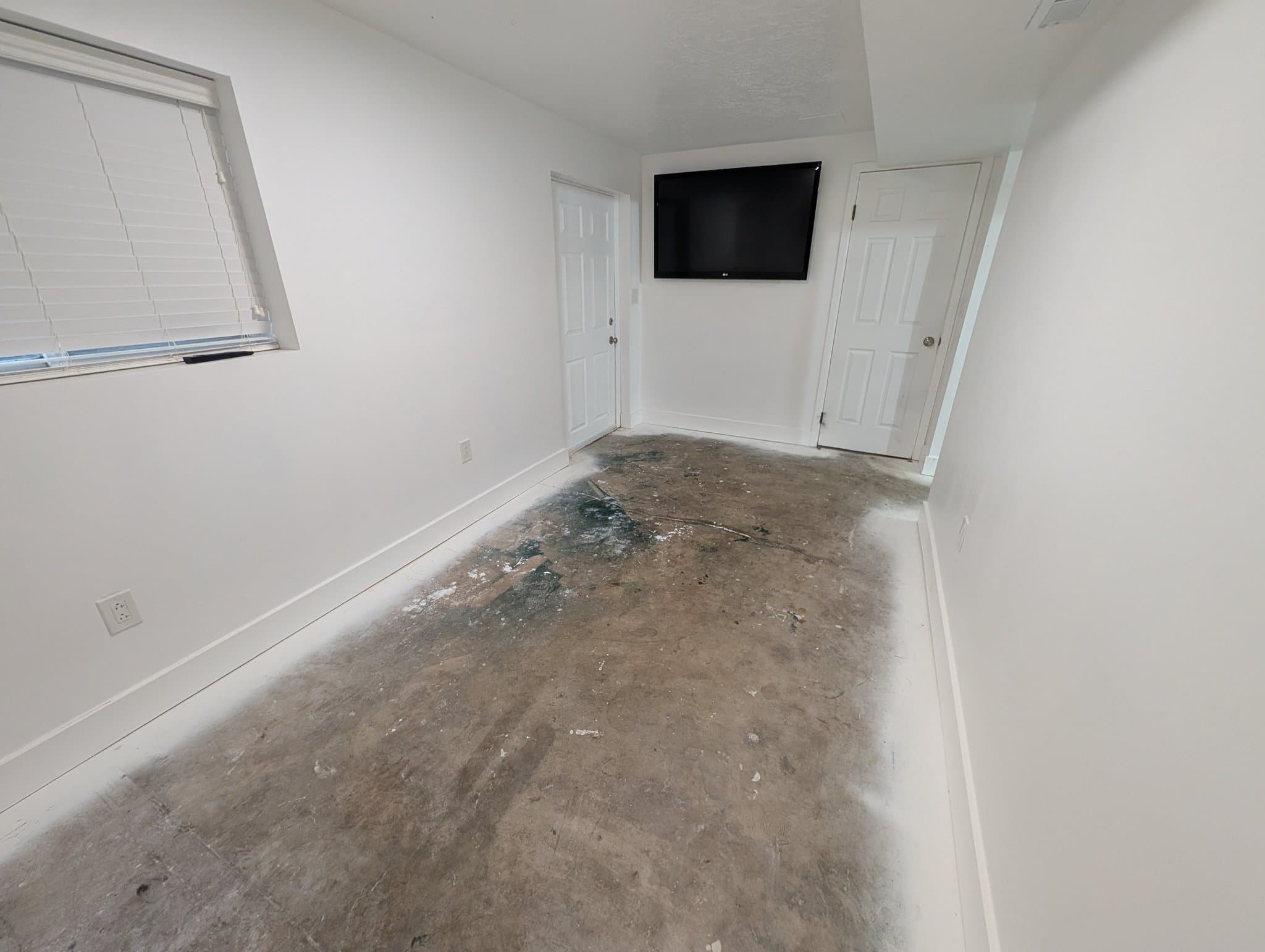 Centerville House: 1359 N 400 E