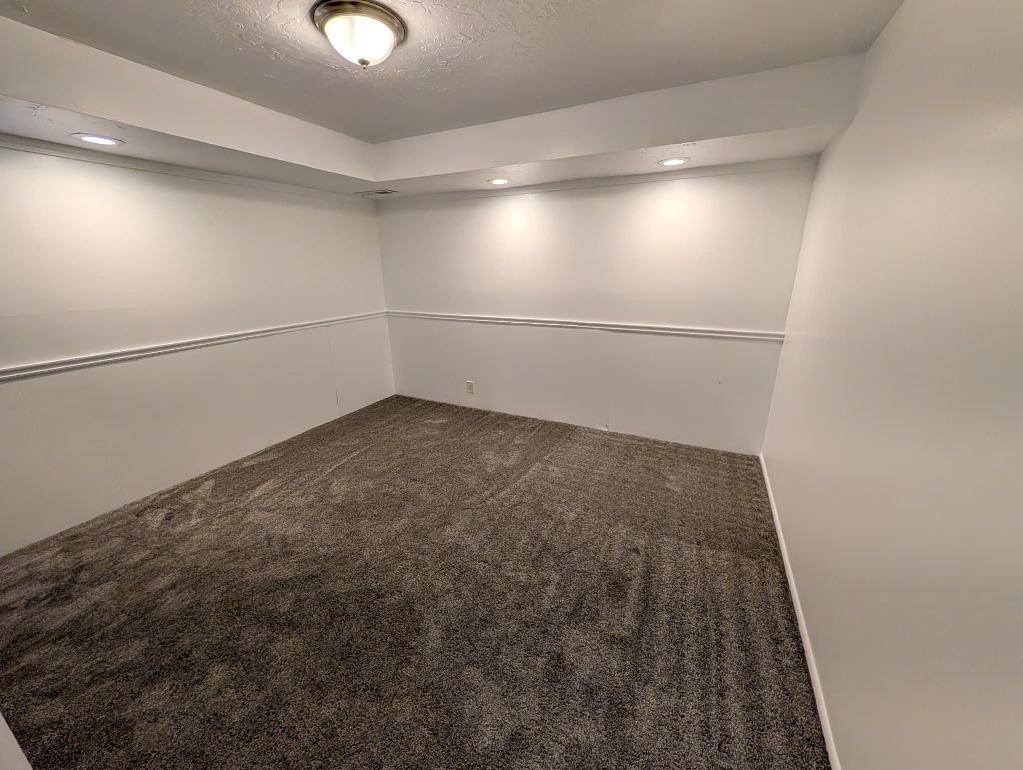 Centerville House: 1359 N 400 E