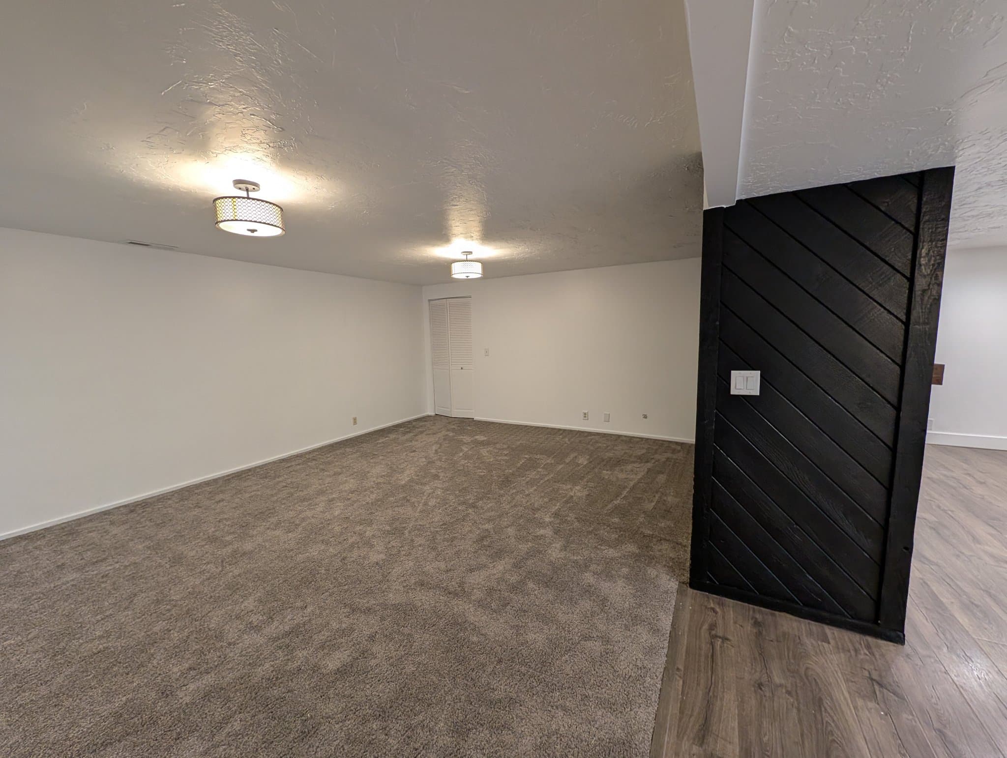 Centerville House: 1359 N 400 E