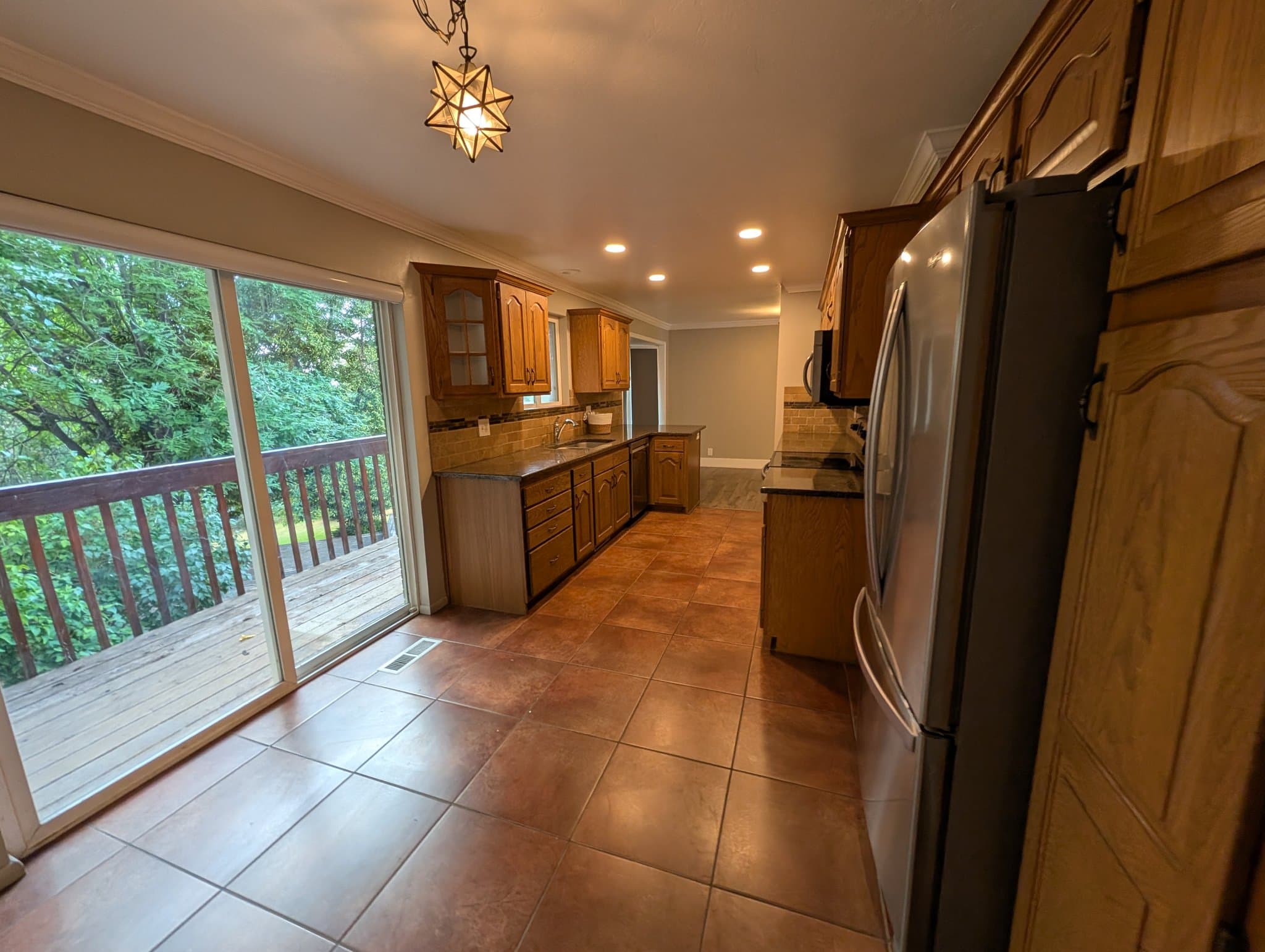 Centerville House: 1359 N 400 E