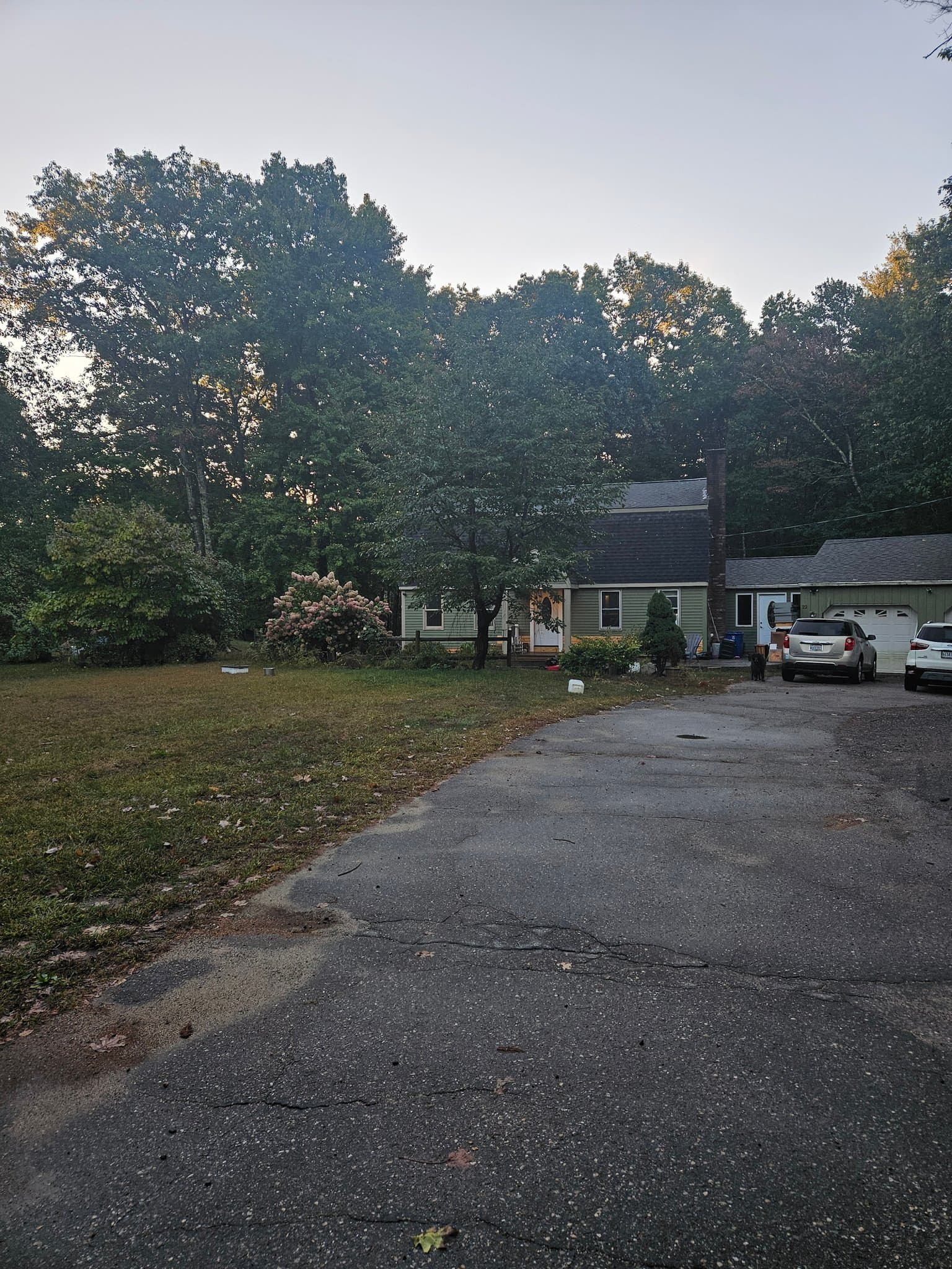 Sanford Single Room: 22 Mountainview Dr